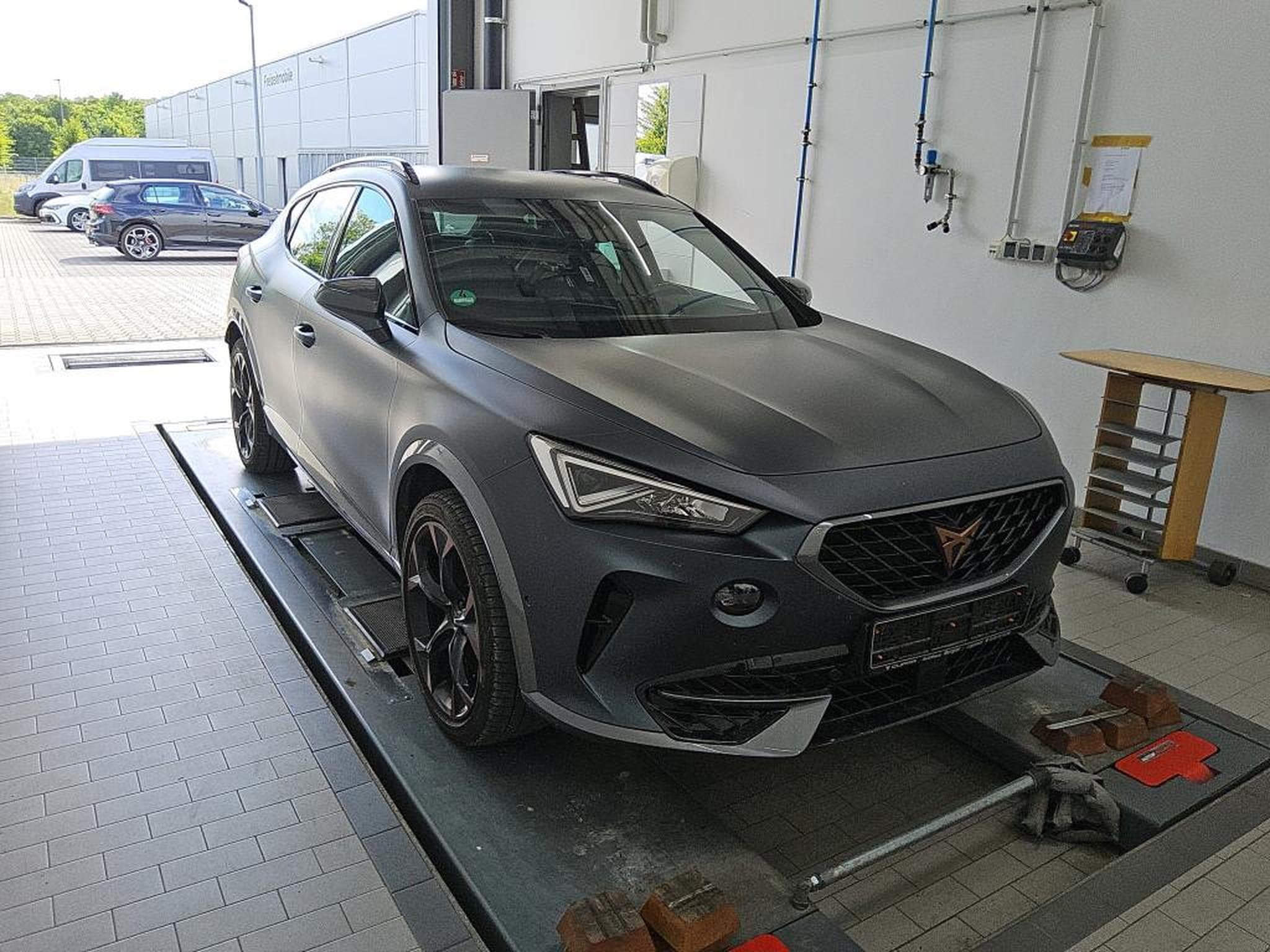 Cupra Formentor VZ 245CV eHybrid DSG6  *ACC* KEYLESS * HAYON* (2022) - Foto 3