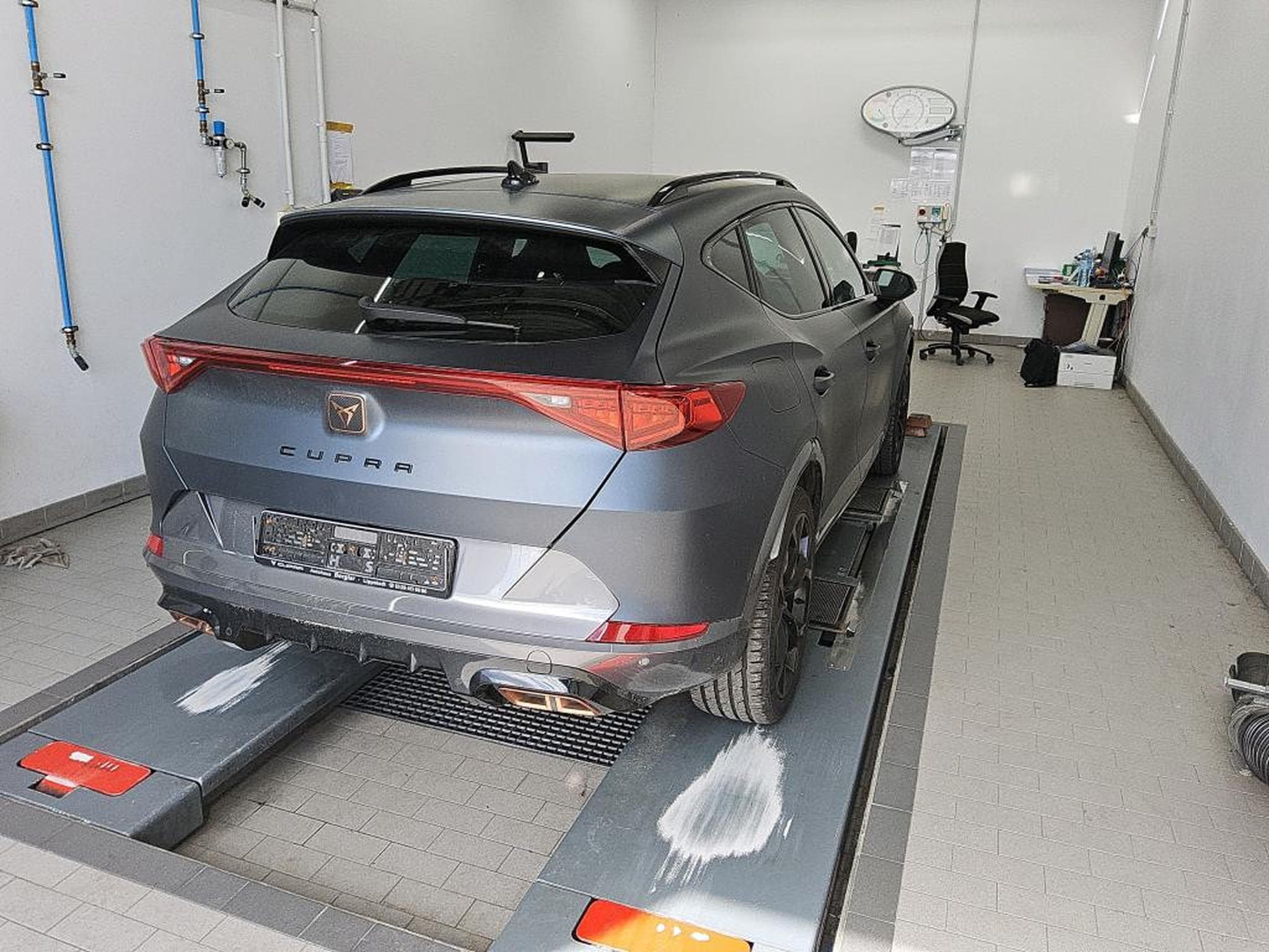 Cupra Formentor VZ 245CV eHybrid DSG6  *ACC* KEYLESS * HAYON* (2022) - Foto 5