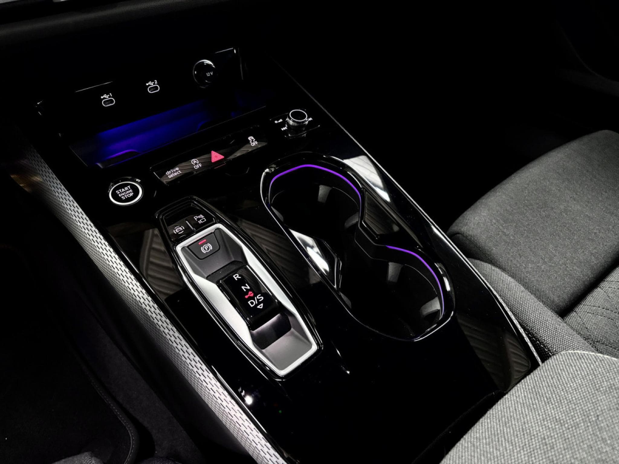 Audi A5 2.0 TFSI 204 CV AVANT TECH PLUS S TRONIC S-LINE PLUS *360°* (2025) - Foto 12