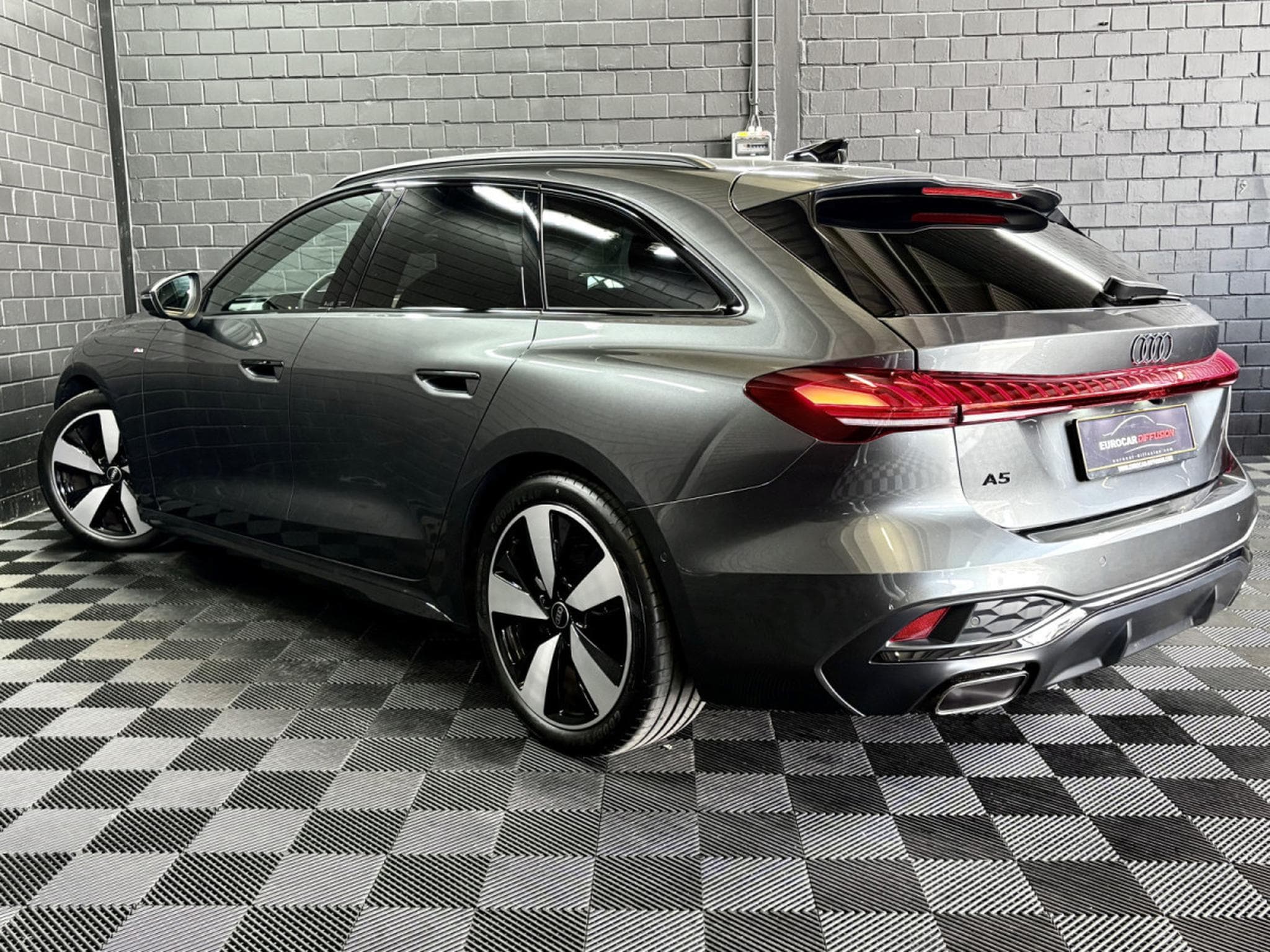 Audi A5 2.0 TFSI 204 CV AVANT TECH PLUS S TRONIC S-LINE PLUS *360°* (2025) - Foto 4
