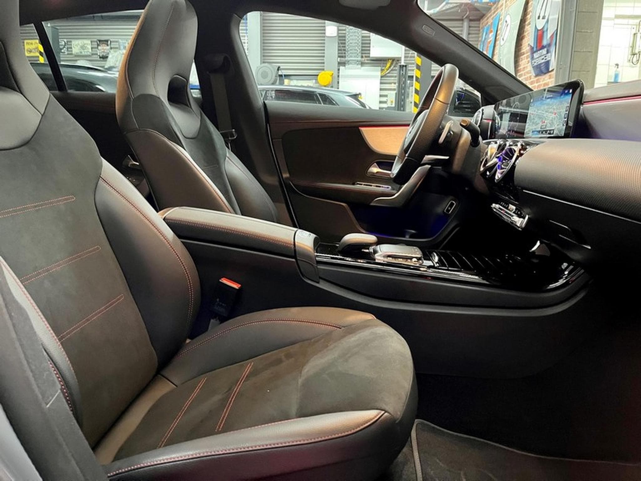 Mercedes CLA 200 CLA 200d Shooting Break 2.0 150cv Auto AMG-LINE (2022) - Photo 8