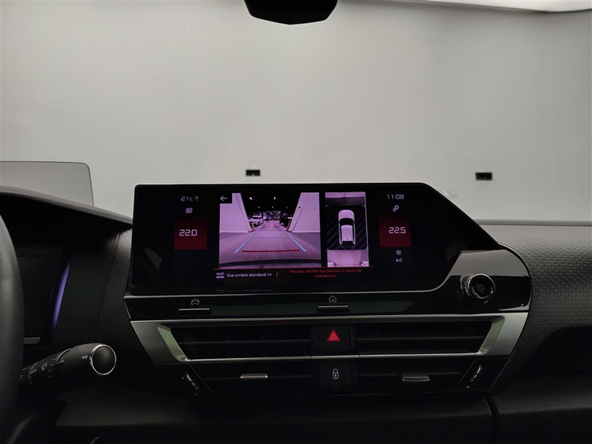 Citroen C4 1.2 PureTech 130cv EAT8 Shine NAVI / CUIR / TOIT PANO / HUD (2021) - Photo 18