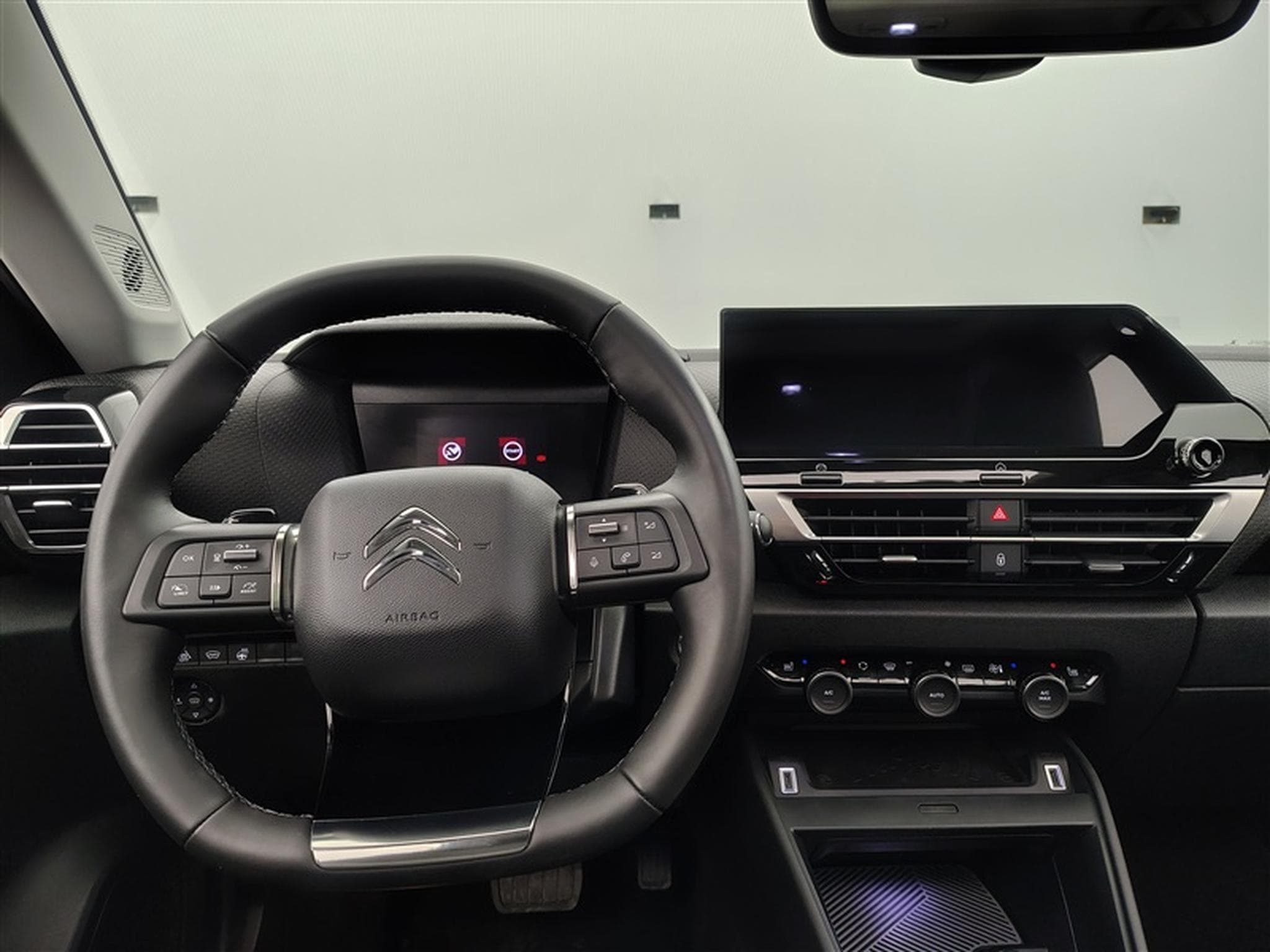 Citroen C4 1.2 PureTech 130cv EAT8 Shine NAVI / CUIR / TOIT PANO / HUD (2021) - Photo 9