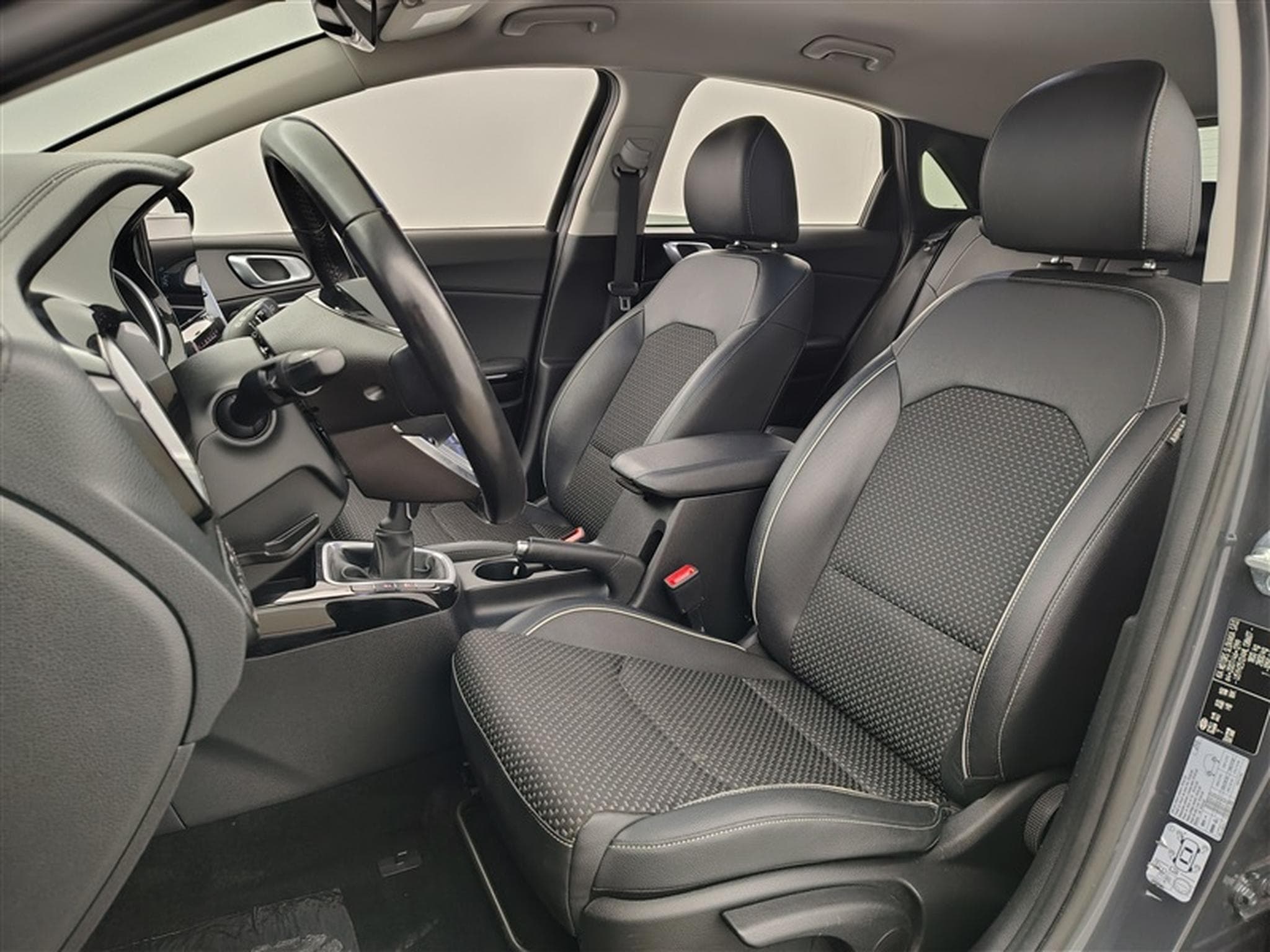 Kia Ceed Ceed 1.0 T-GDi Pulse ISG (2021) - Photo 7
