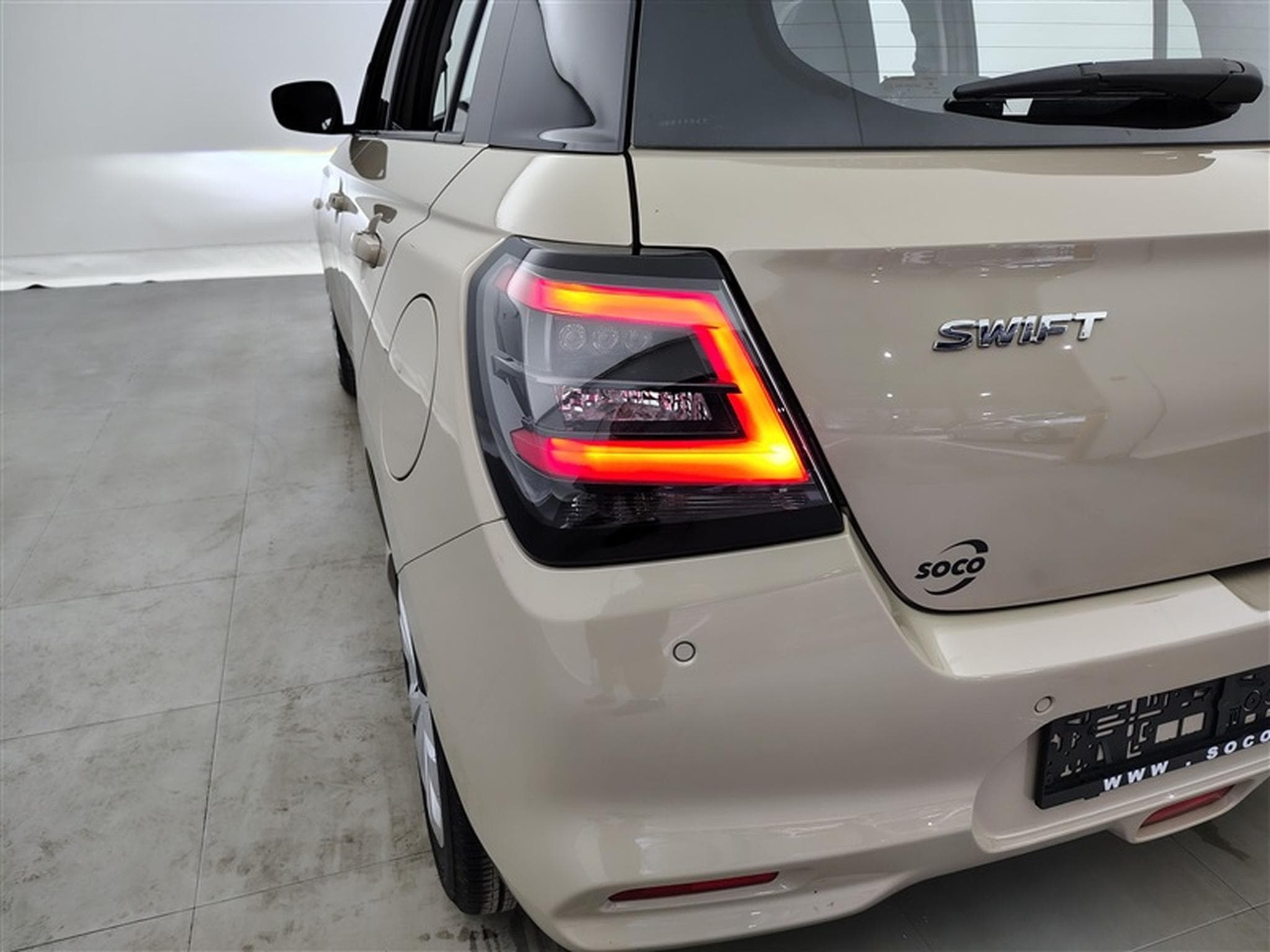 Suzuki Swift 1.2i SHVS GL NAVI / CARPLAY / CAMERA (2024) - Photo 16