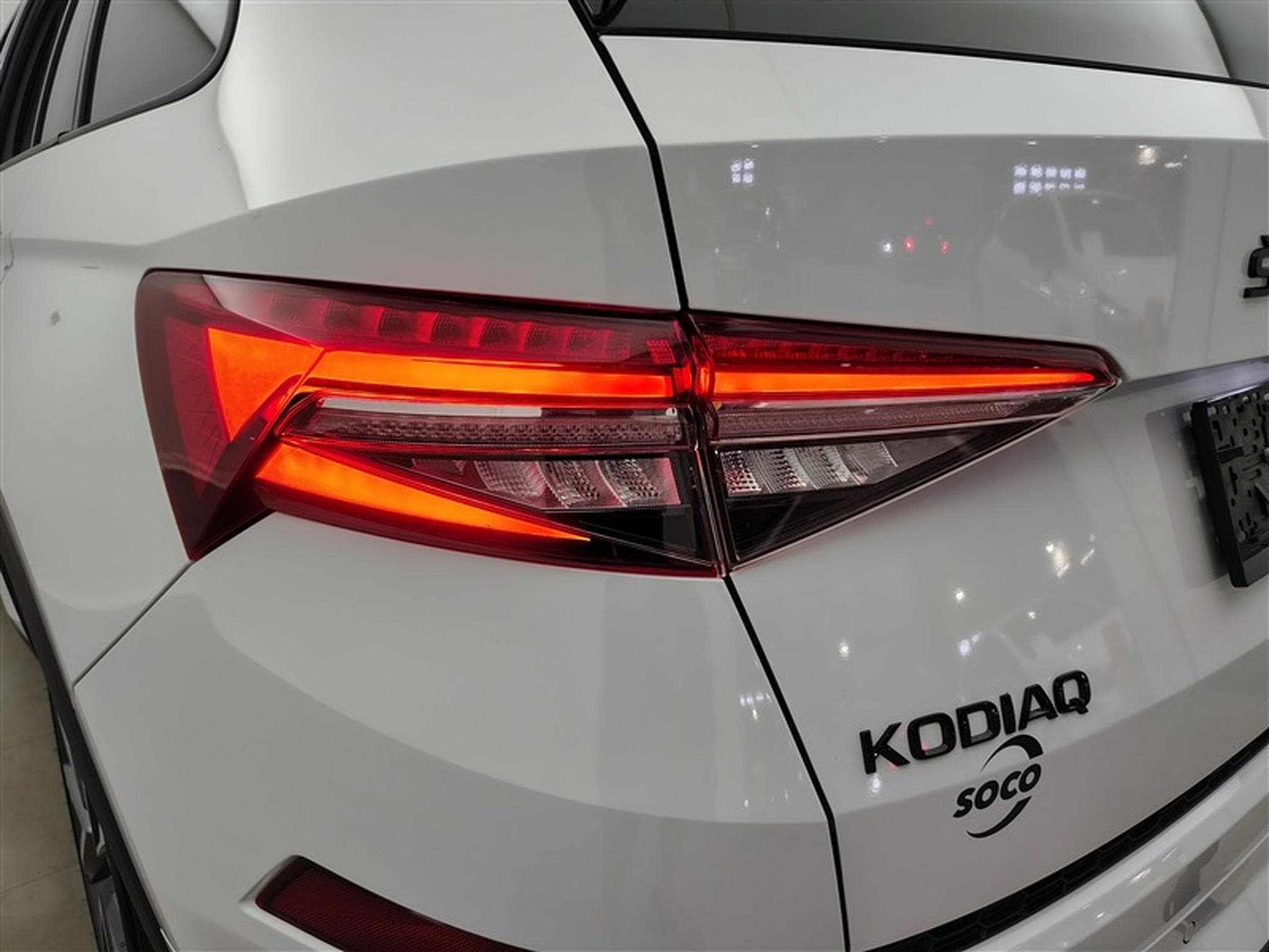 Skoda Kodiaq 2.0 CR TDi Sportline II 7pl. DSG (2023) - Photo 16