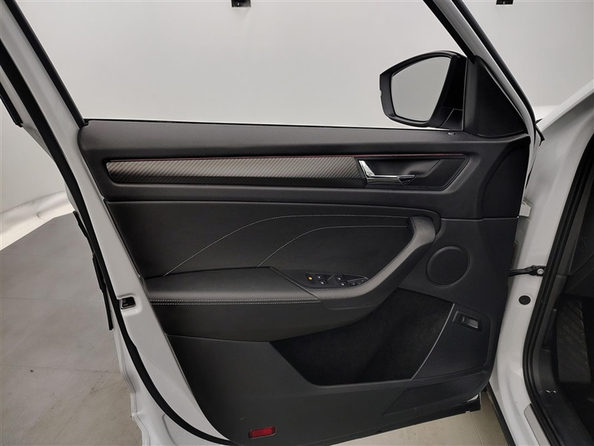 Skoda Kodiaq 2.0 CR TDi Sportline II 7pl. DSG (2023) - Photo 17
