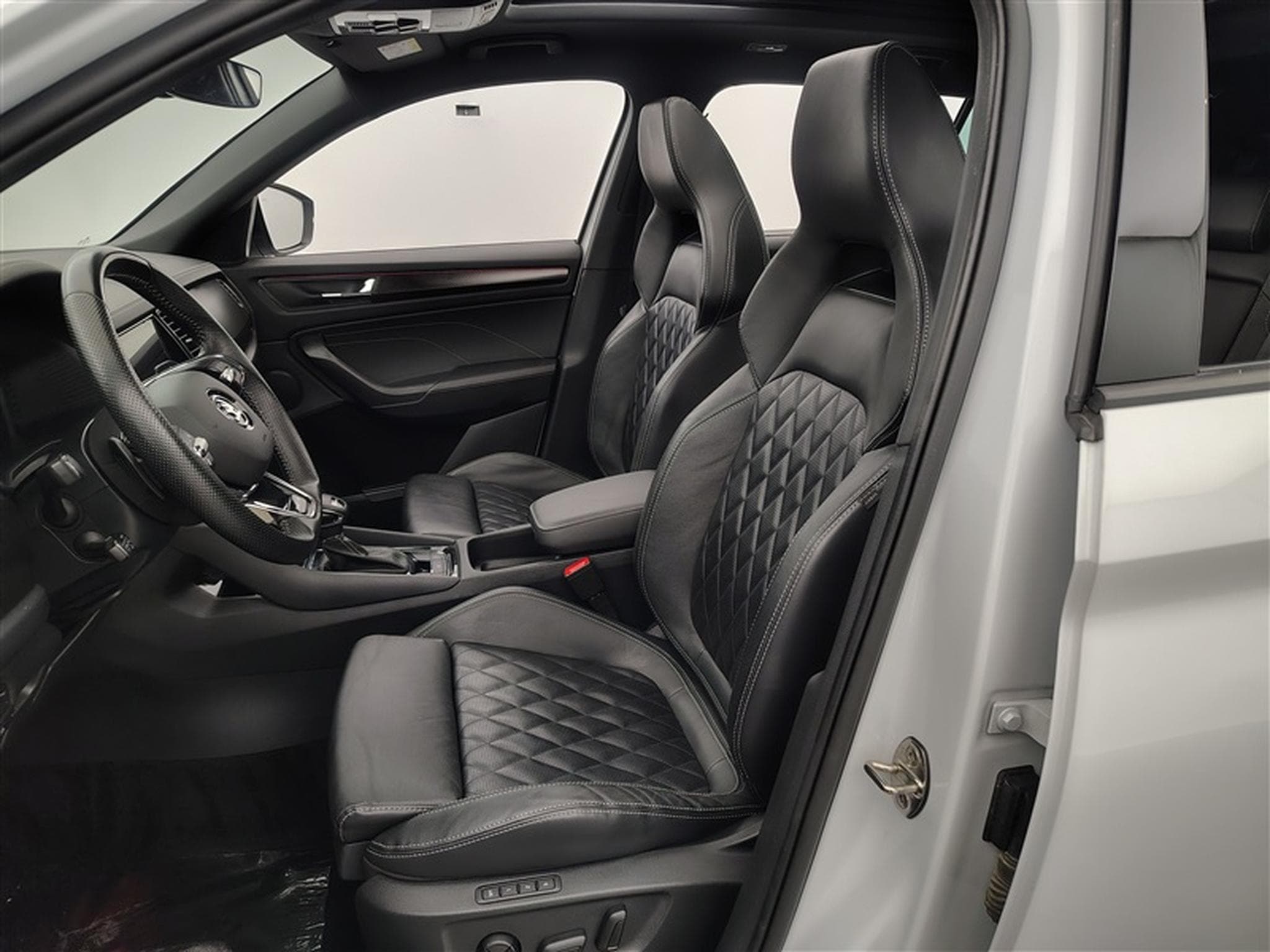 Skoda Kodiaq 2.0 CR TDi Sportline II 7pl. DSG (2023) - Photo 7