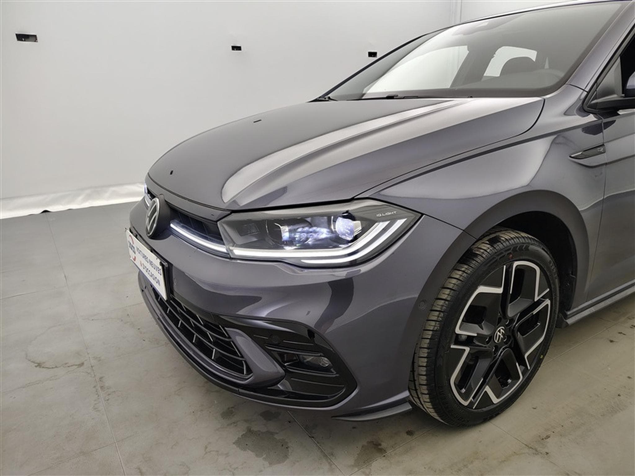 VW Polo 1.0 TSI 95cv R-Line CARPLAY / FULL LED / CAMERA / JA 17" (2025) - Photo 15