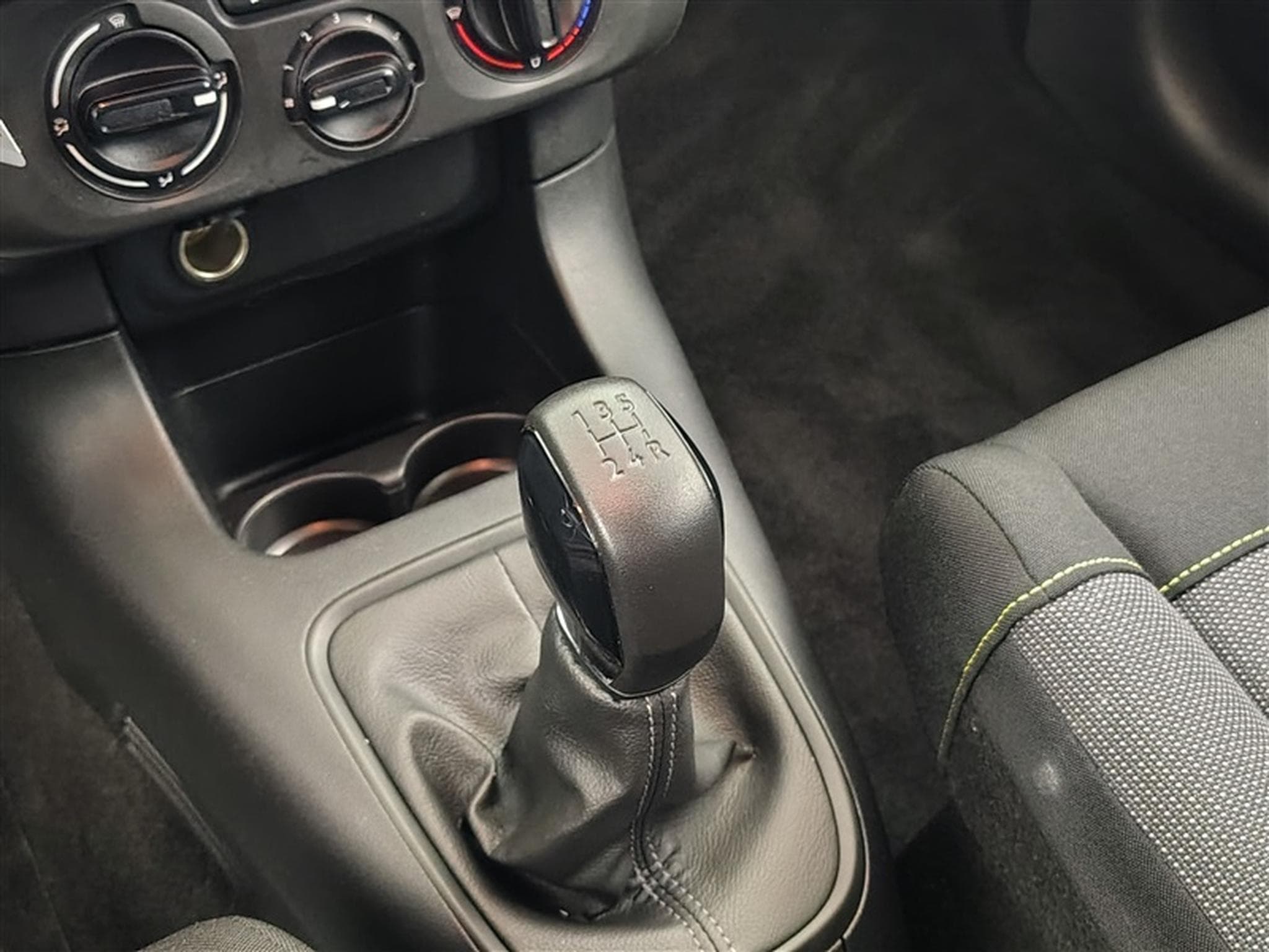 Citroen C3 1.2i PureTech Live S&S (2021) - Photo 12