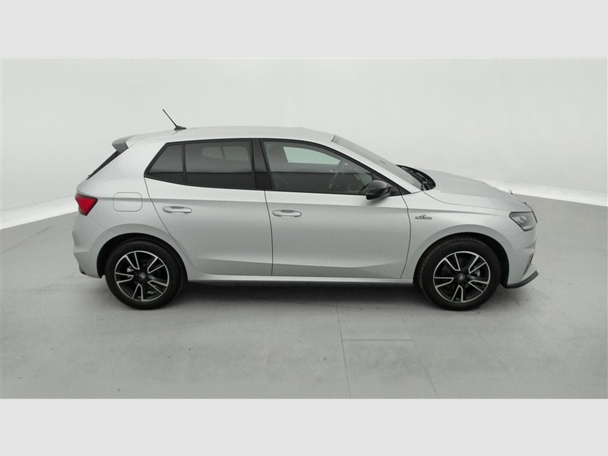 Skoda Fabia 1.0 TSI Monte Carlo DSG (2025) - Photo 24