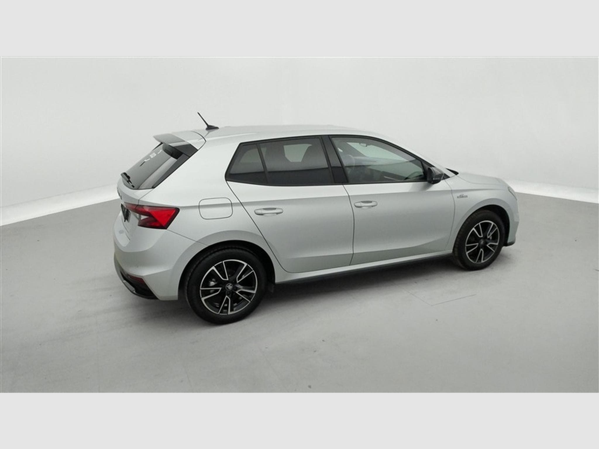 Skoda Fabia 1.0 TSI Monte Carlo DSG (2025) - Photo 25