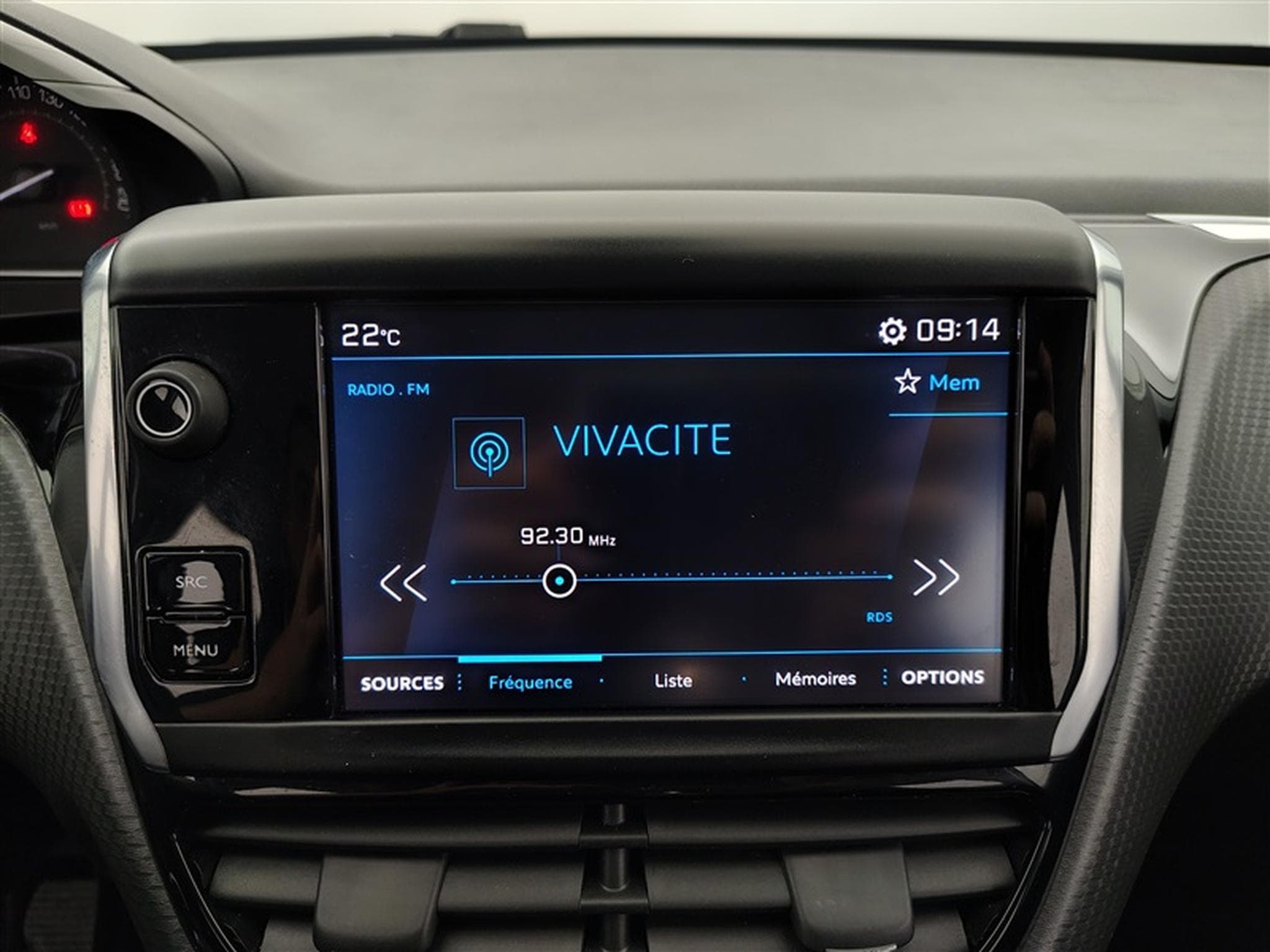 Peugeot 208 1.2i PureTech Signature CARPLAY / PDC / CLIM (2019) - Photo 10