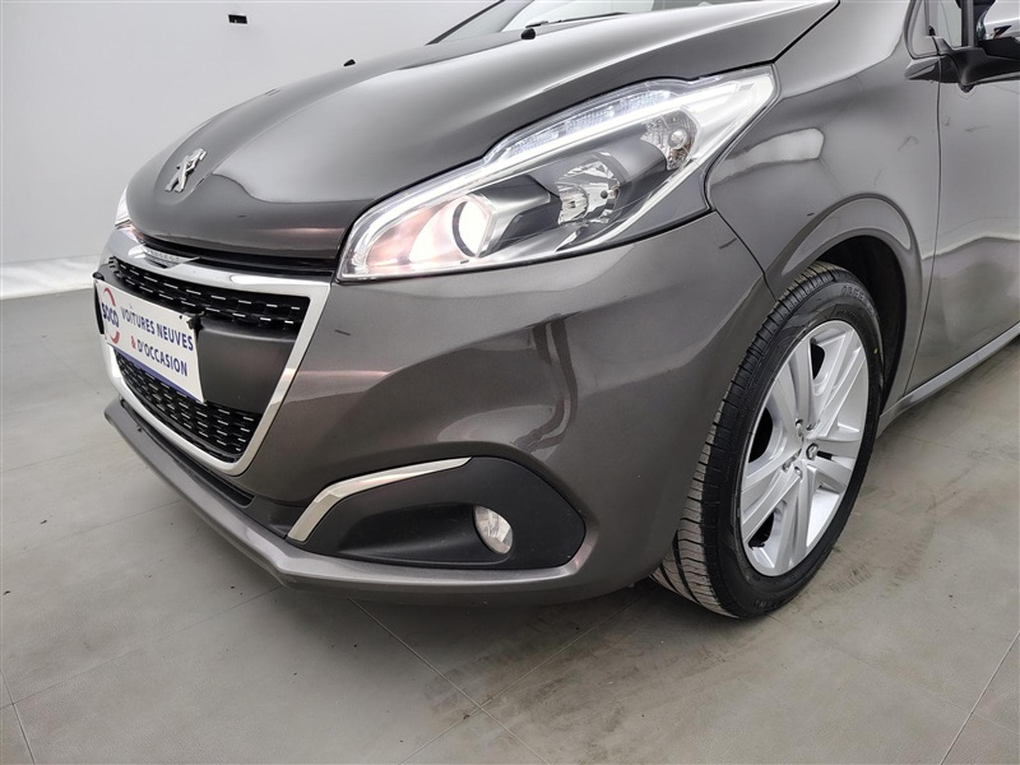 Peugeot 208 1.2i PureTech Signature CARPLAY / PDC / CLIM (2019) - Photo 14