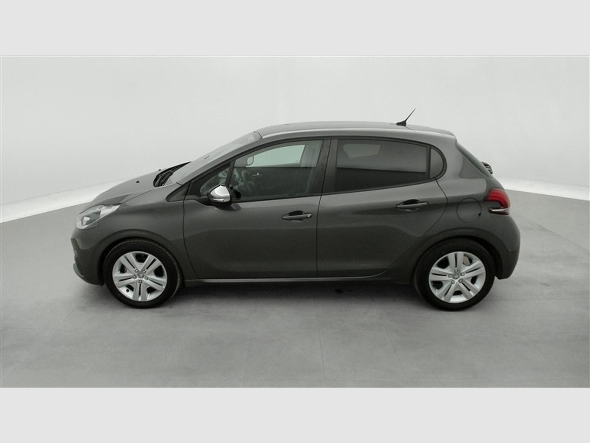 Peugeot 208 1.2i PureTech Signature CARPLAY / PDC / CLIM (2019) - Photo 2