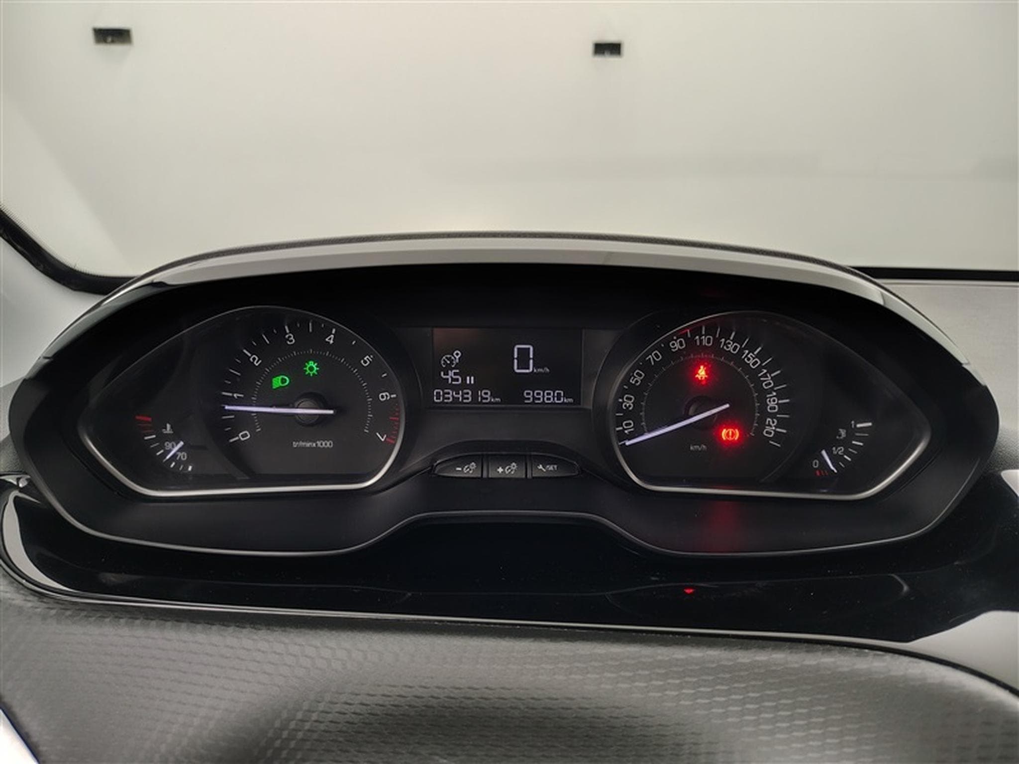 Peugeot 208 1.2i PureTech Signature CARPLAY / PDC / CLIM (2019) - Photo 9
