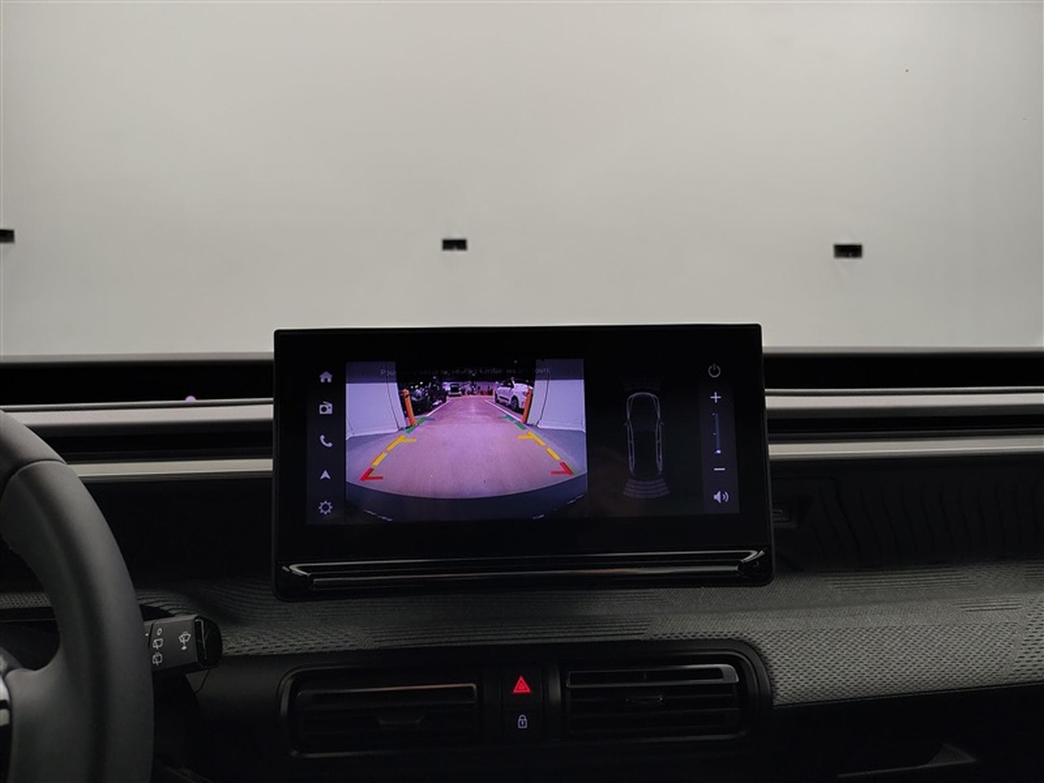 Citroen C3 1.2i PureTech 100cv Max CARPLAY / FULL LED / PDC AR (2025) - Photo 18