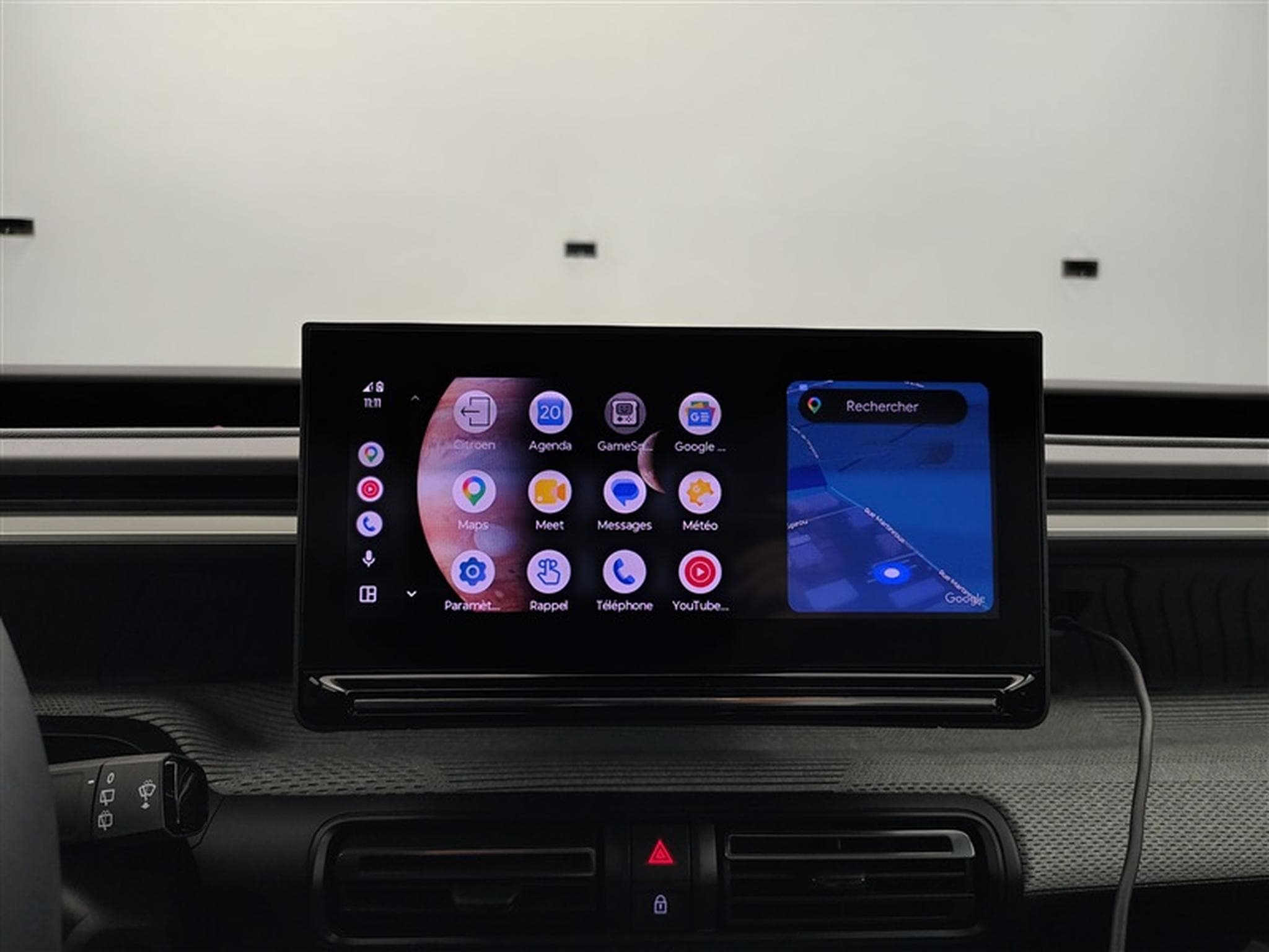 Citroen C3 1.2i PureTech 100cv Max CARPLAY / FULL LED / PDC AR (2025) - Photo 20
