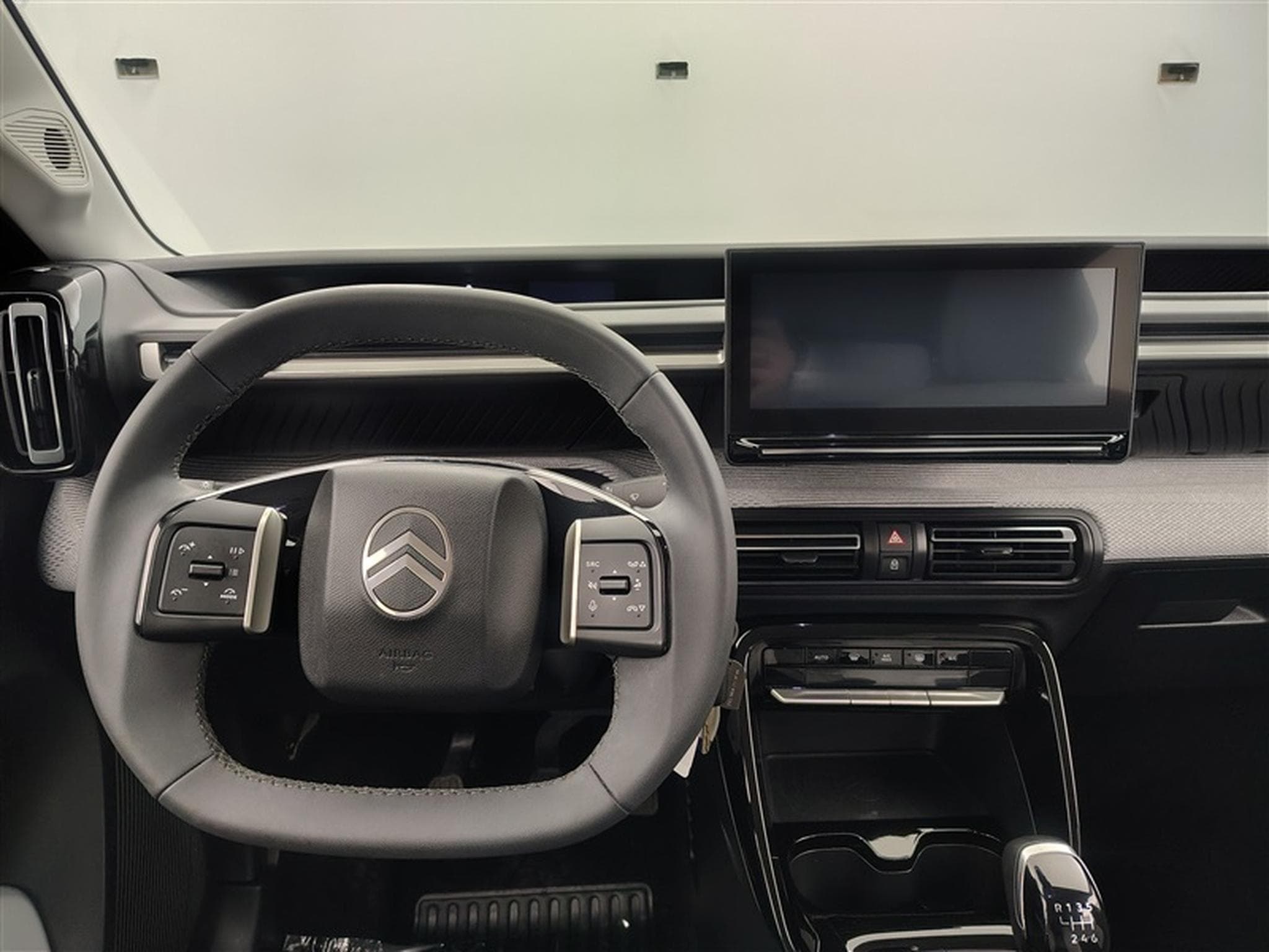 Citroen C3 1.2i PureTech 100cv Max CARPLAY / FULL LED / PDC AR (2025) - Photo 9