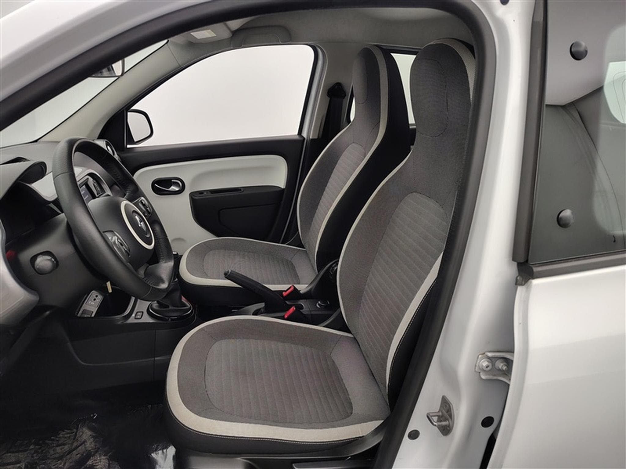 Renault Twingo 1.0i SCe Limited CARPLAY / CLIM AUTO / PDC (2022) - Photo 7