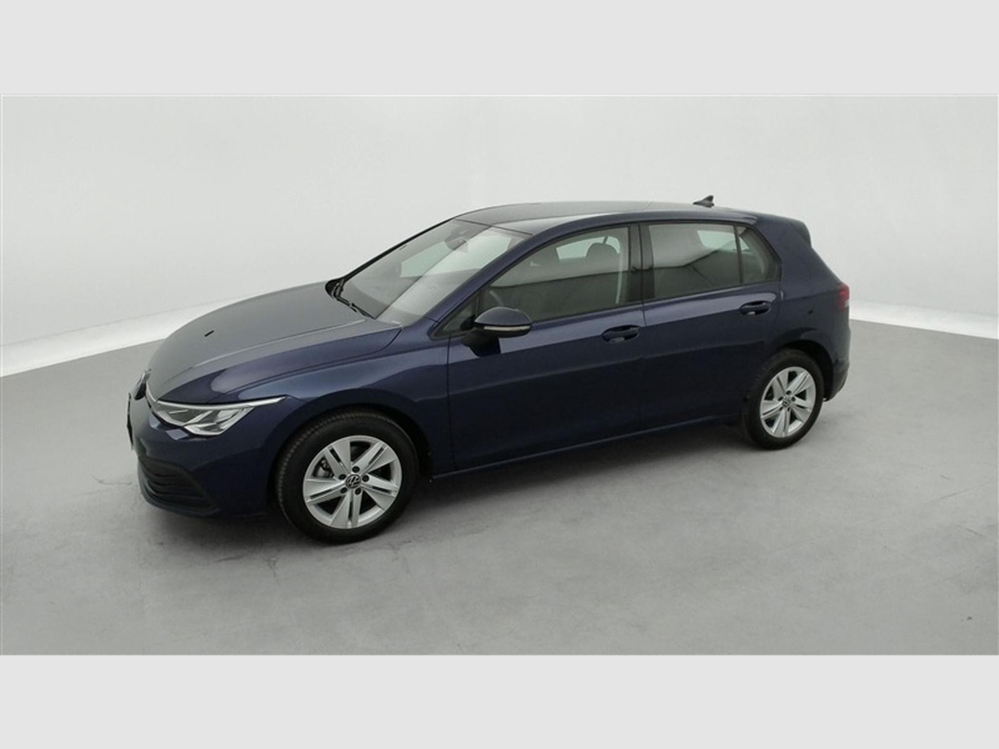 VW Golf 1.0 eTSI Life DSG NAVI / FULL LED / CARPLAY (2023) - Photo 21