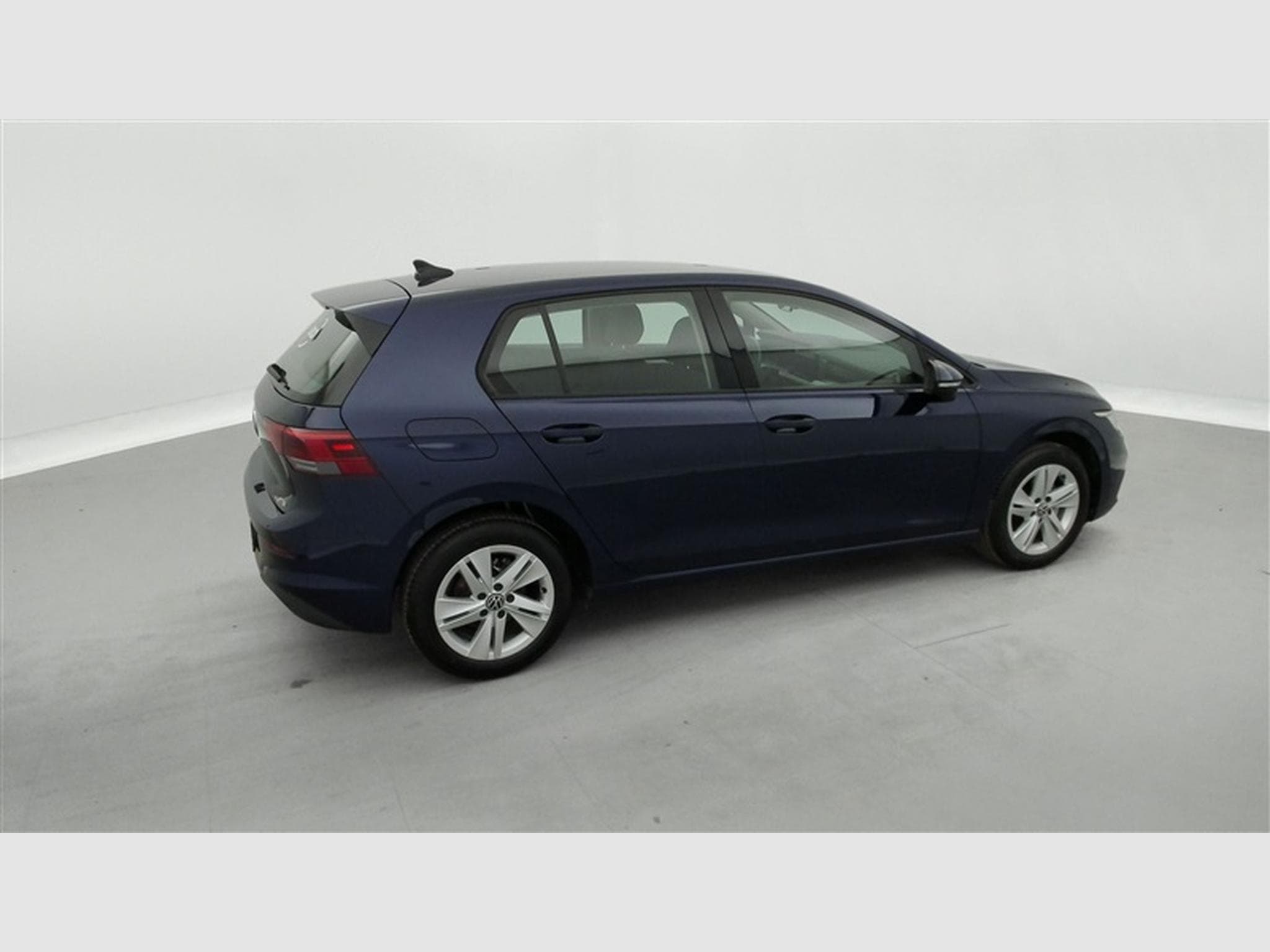 VW Golf 1.0 eTSI Life DSG NAVI / FULL LED / CARPLAY (2023) - Photo 25