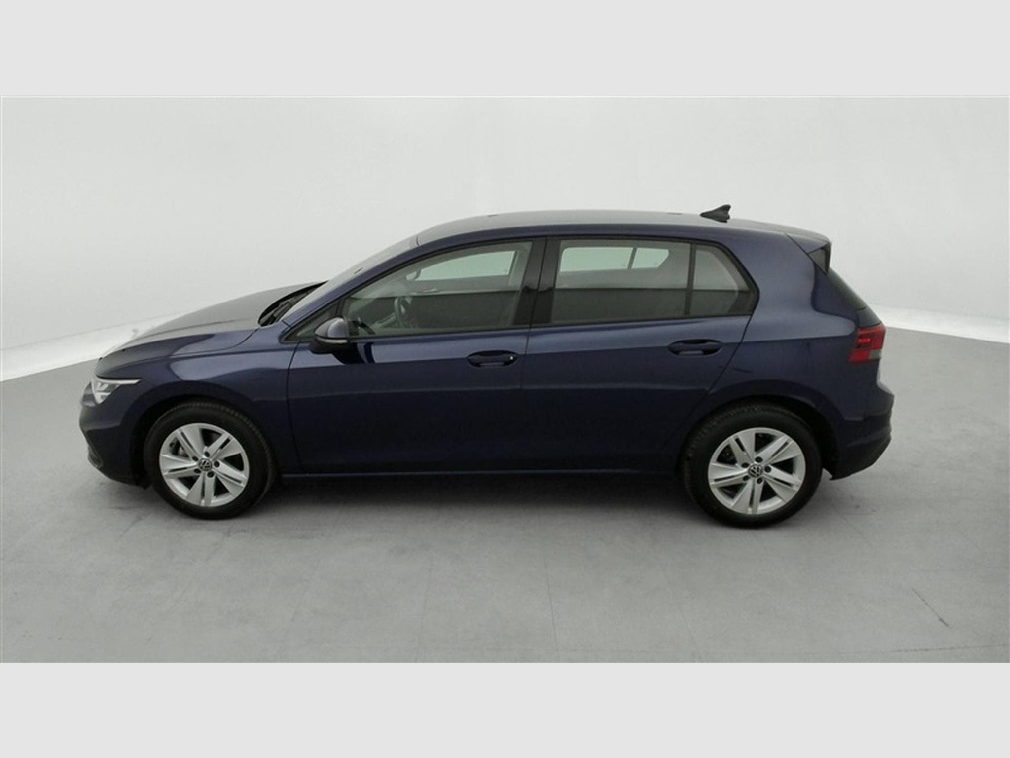 VW Golf 1.0 eTSI Life DSG NAVI / FULL LED / CARPLAY (2023) - Photo 3