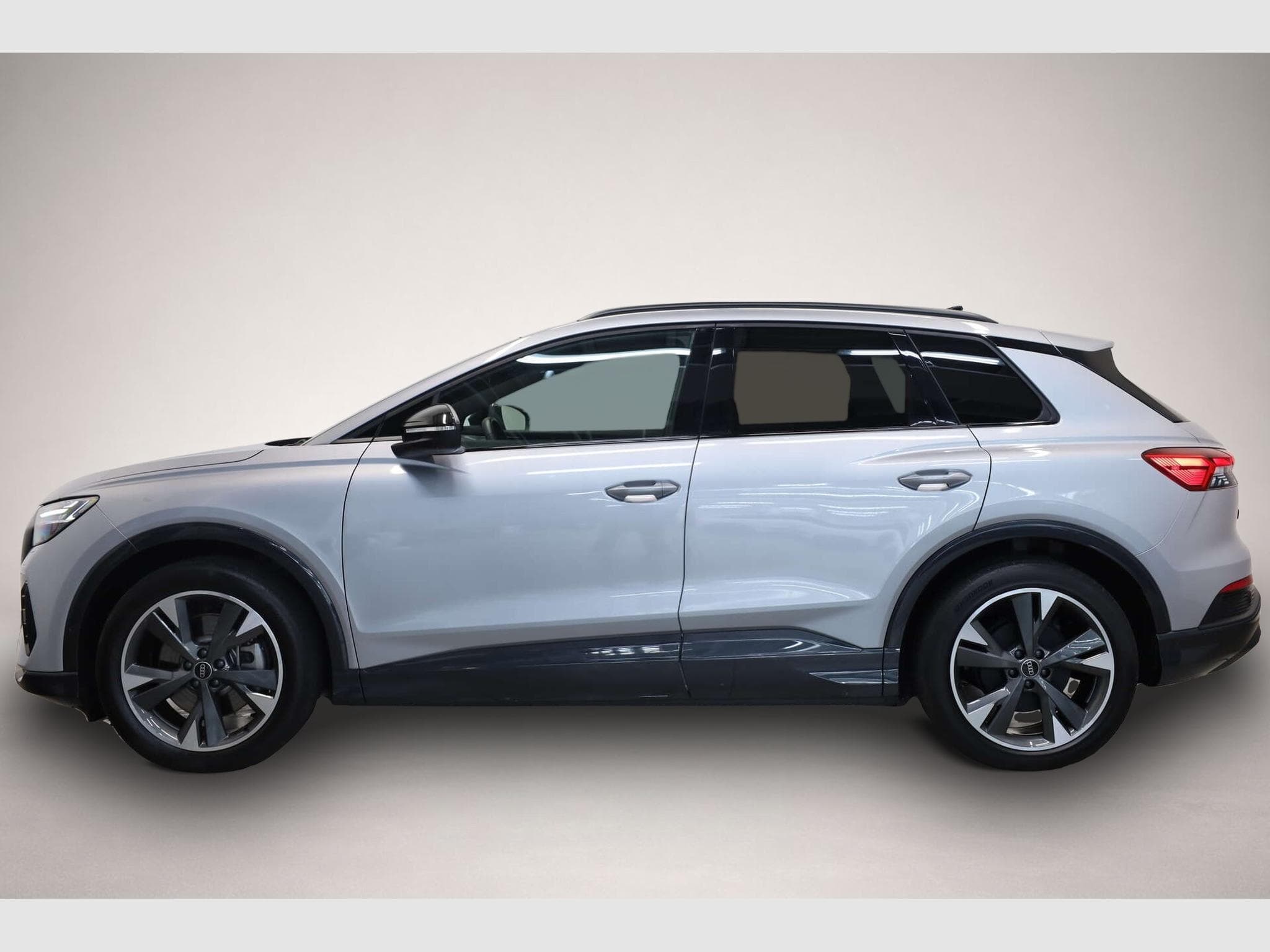 Audi e-tron (2024) - Photo 4