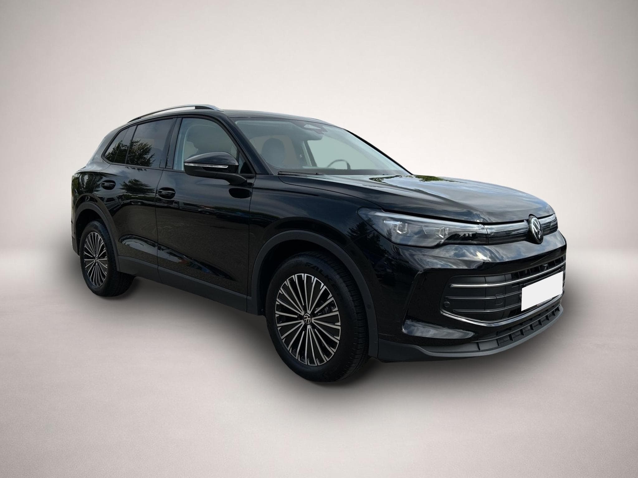 VW Tiguan (2025) - Photo 3