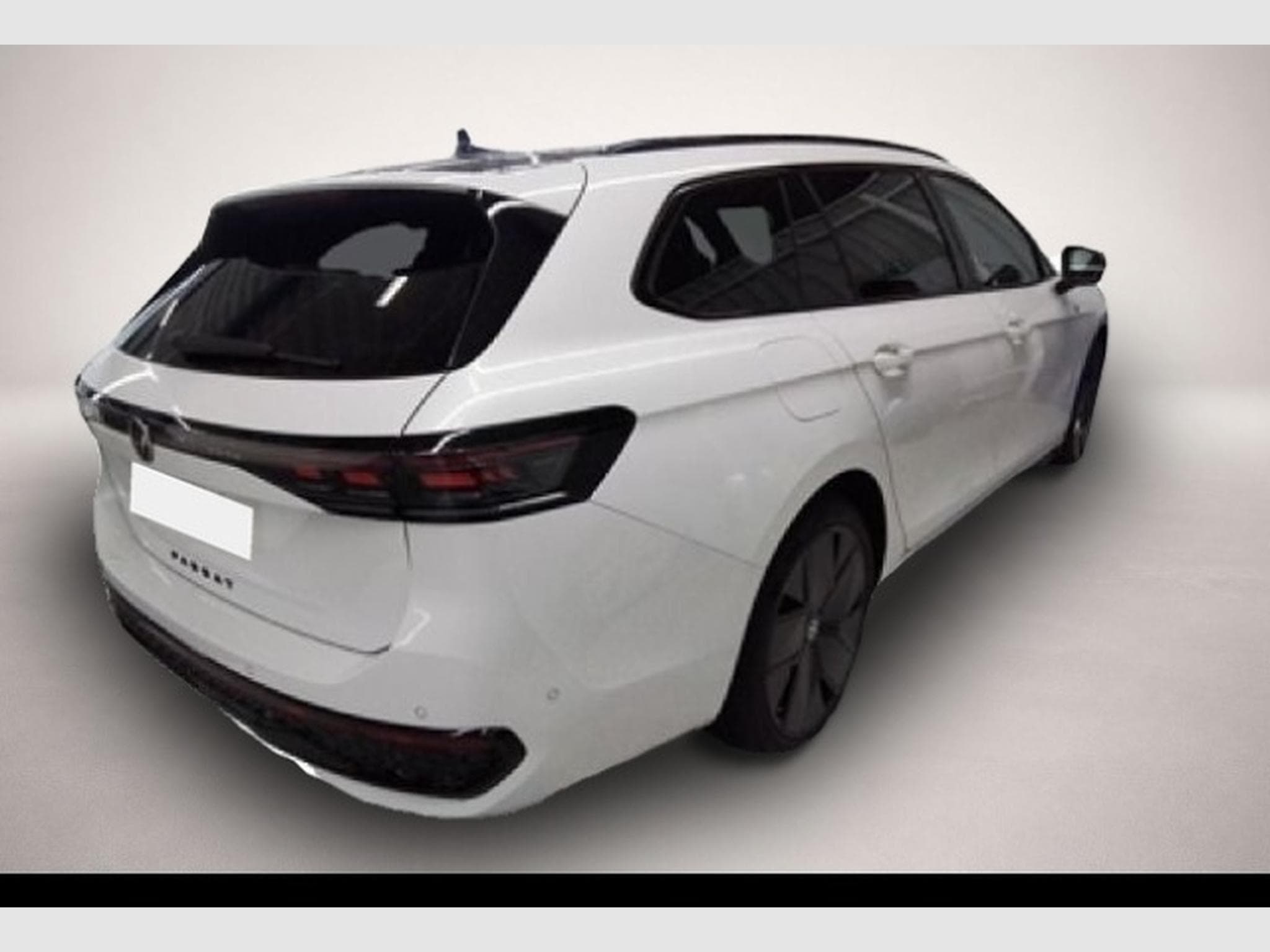 VW Passat (2025) - Photo 2