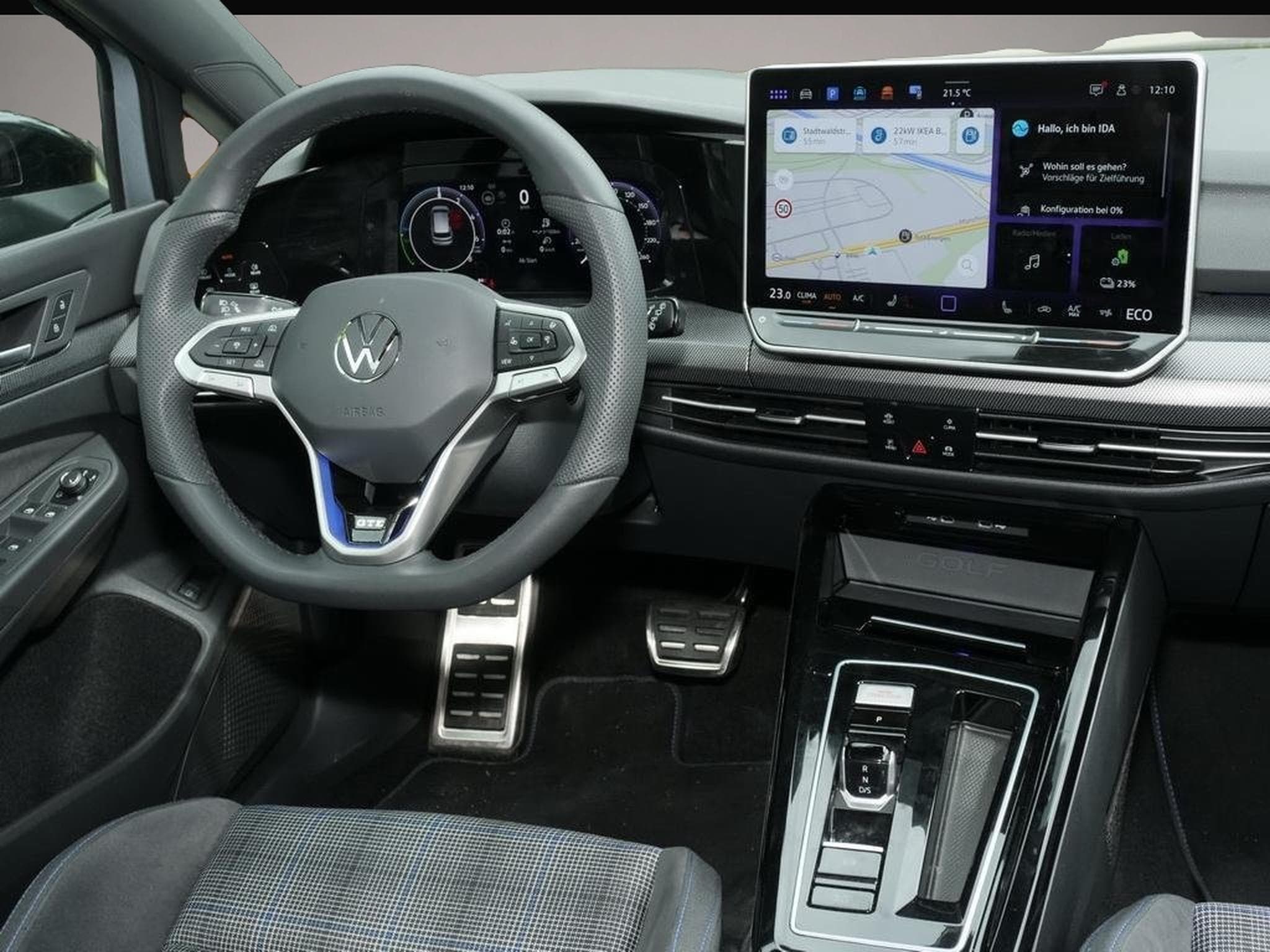 VW Golf (2024) - Photo 3