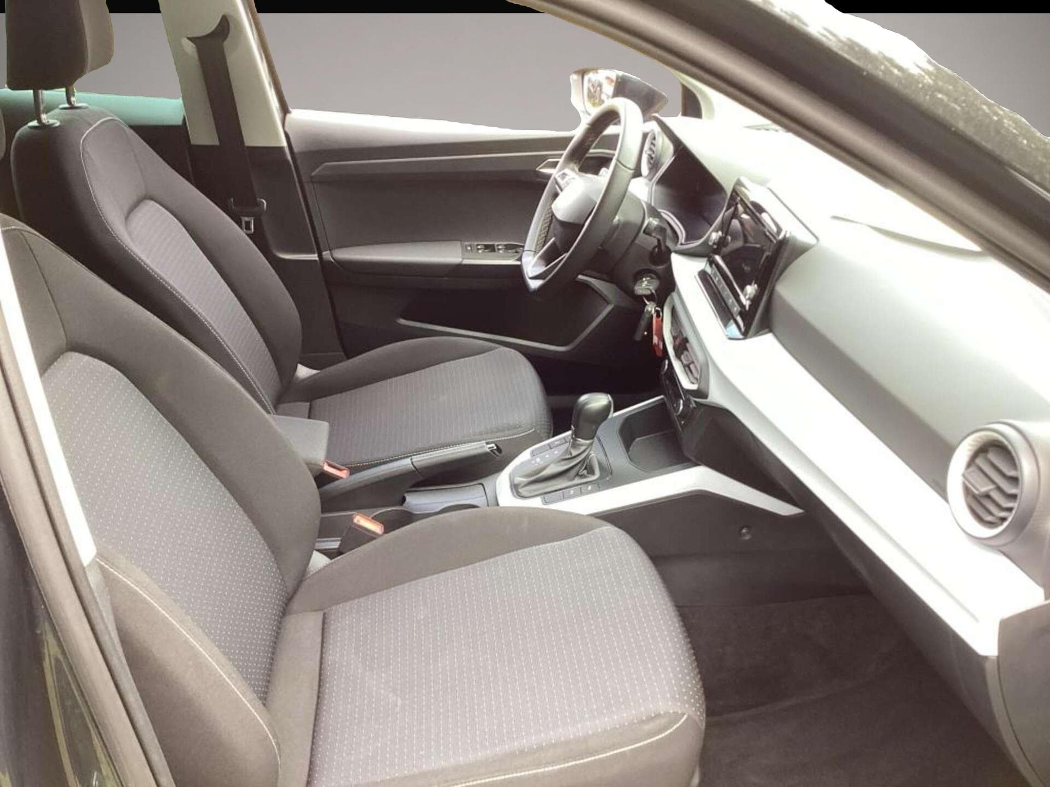 Seat Arona (2024) - Photo 3