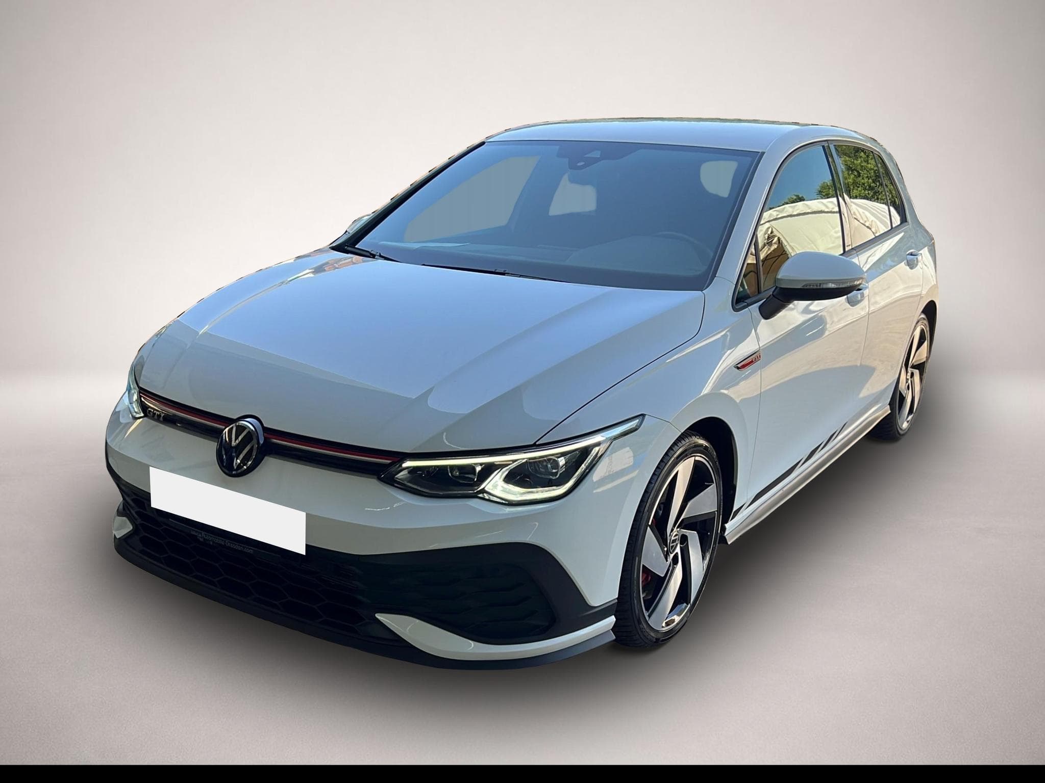 VW Golf (2024) - Photo 2