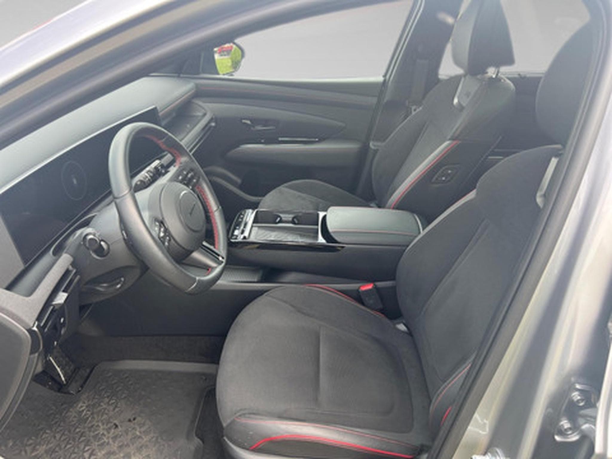 Hyundai Tucson 1.6 T-GDi 48V Shine N-Line 7-DCT (2025) - Photo 11