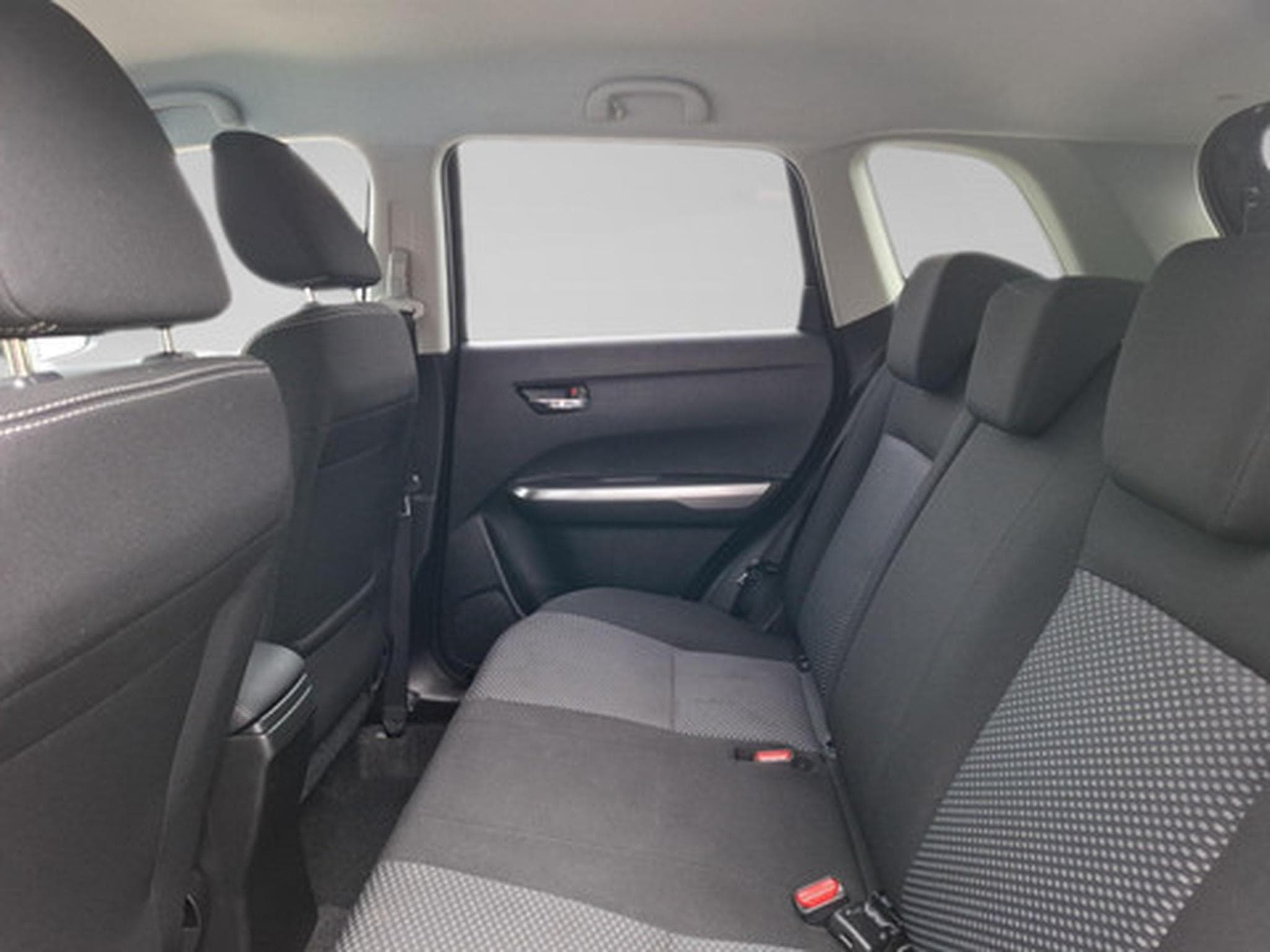 Suzuki Grand Vitara 1.4 Luxe+ MHEV 4WD (2023) - Photo 11