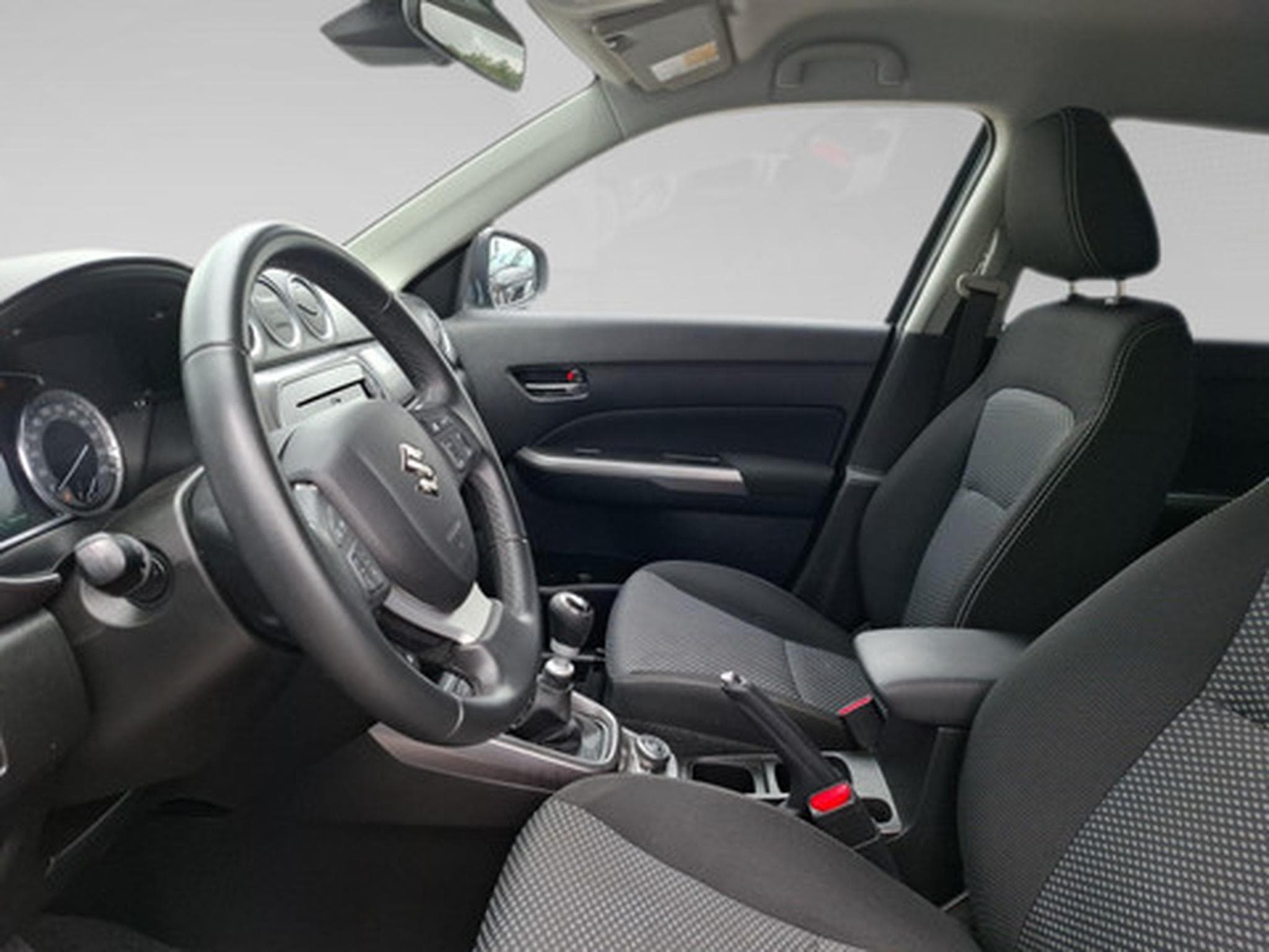 Suzuki Grand Vitara 1.4 Luxe+ MHEV 4WD (2023) - Photo 4