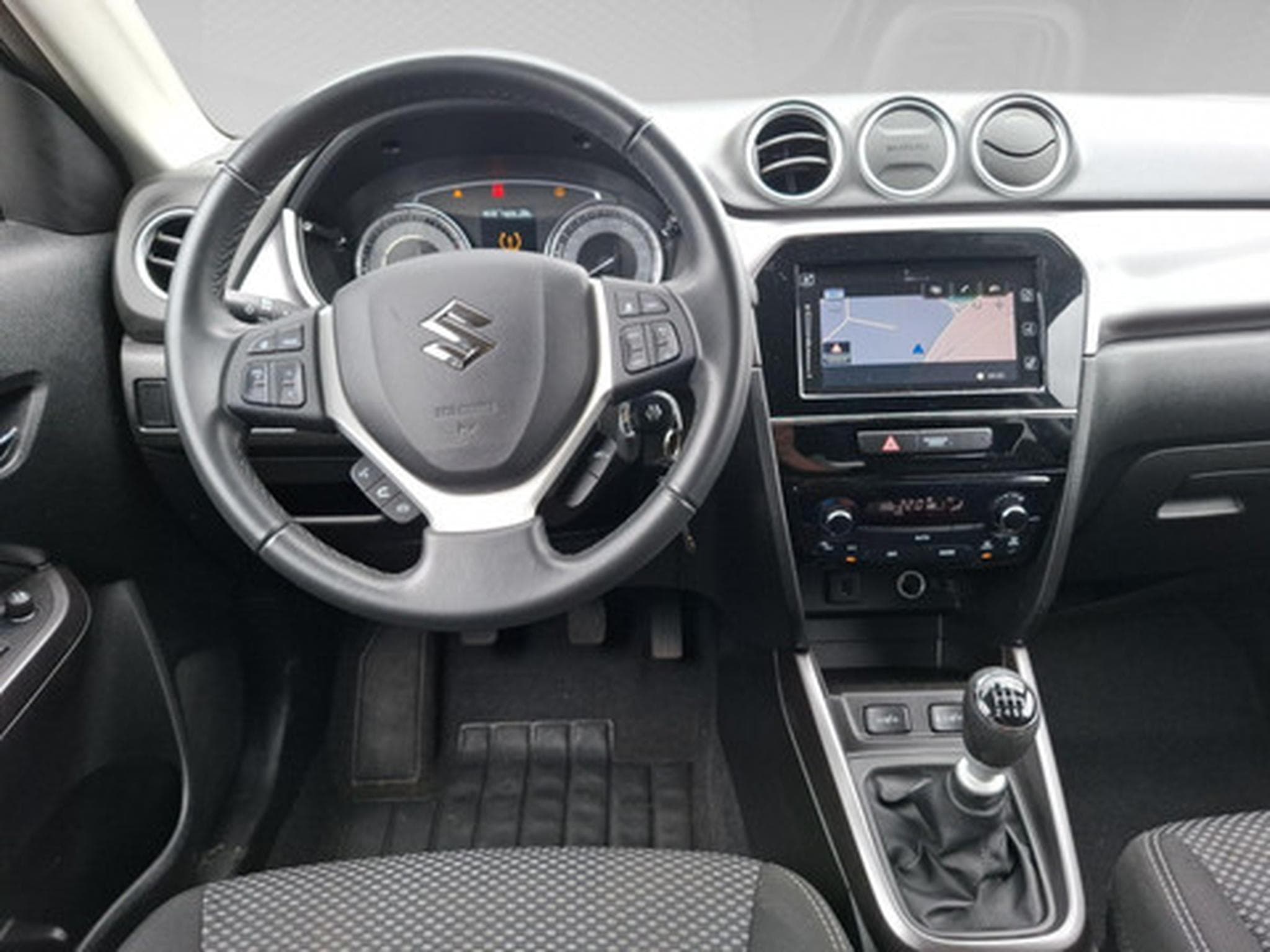 Suzuki Grand Vitara 1.4 Luxe+ MHEV 4WD (2023) - Photo 6