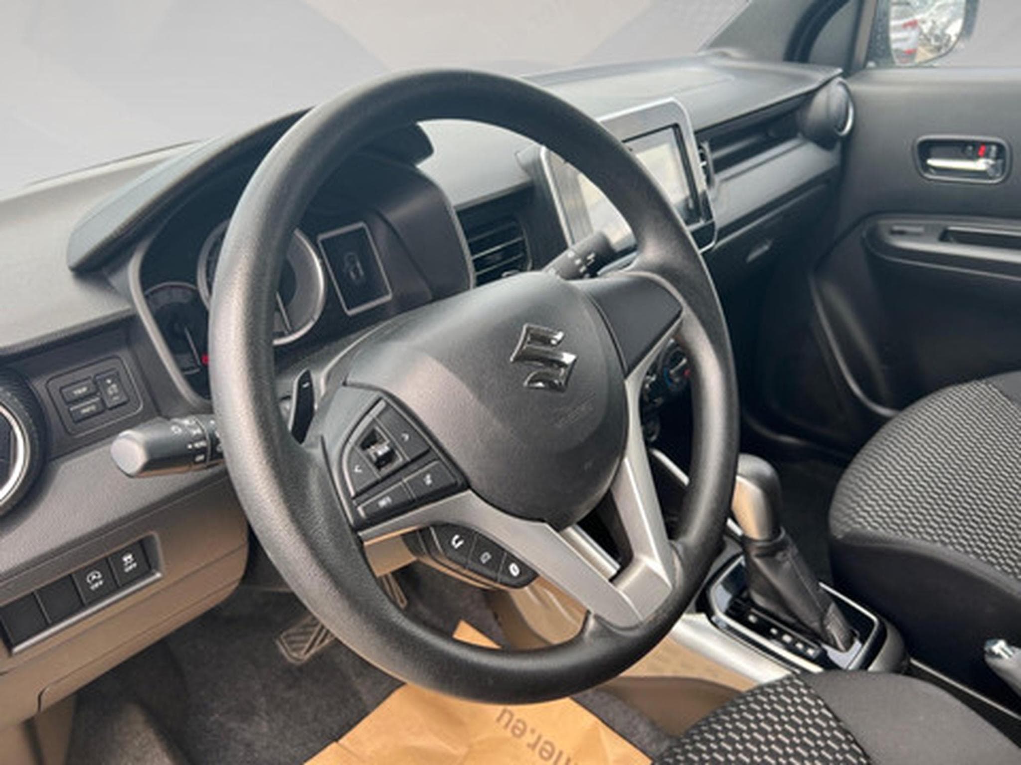 Suzuki Ignis IGNIS (2021) - Photo 19