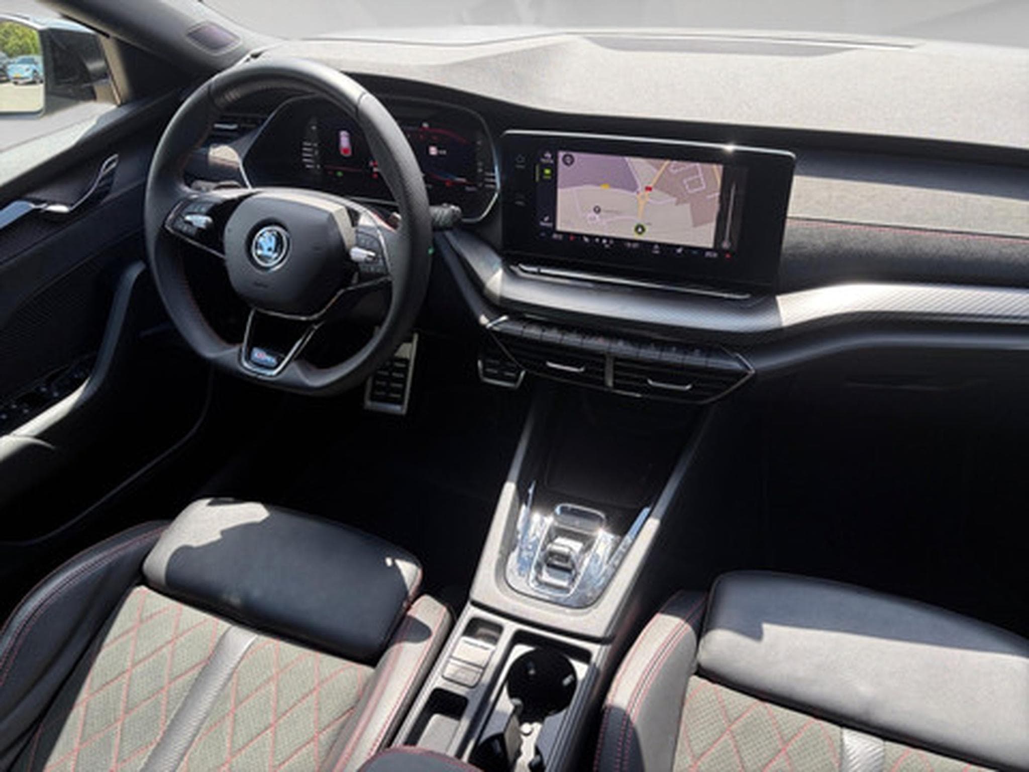 Skoda Octavia 2.0 TDI 147kW RS DSG (2023) - Photo 6