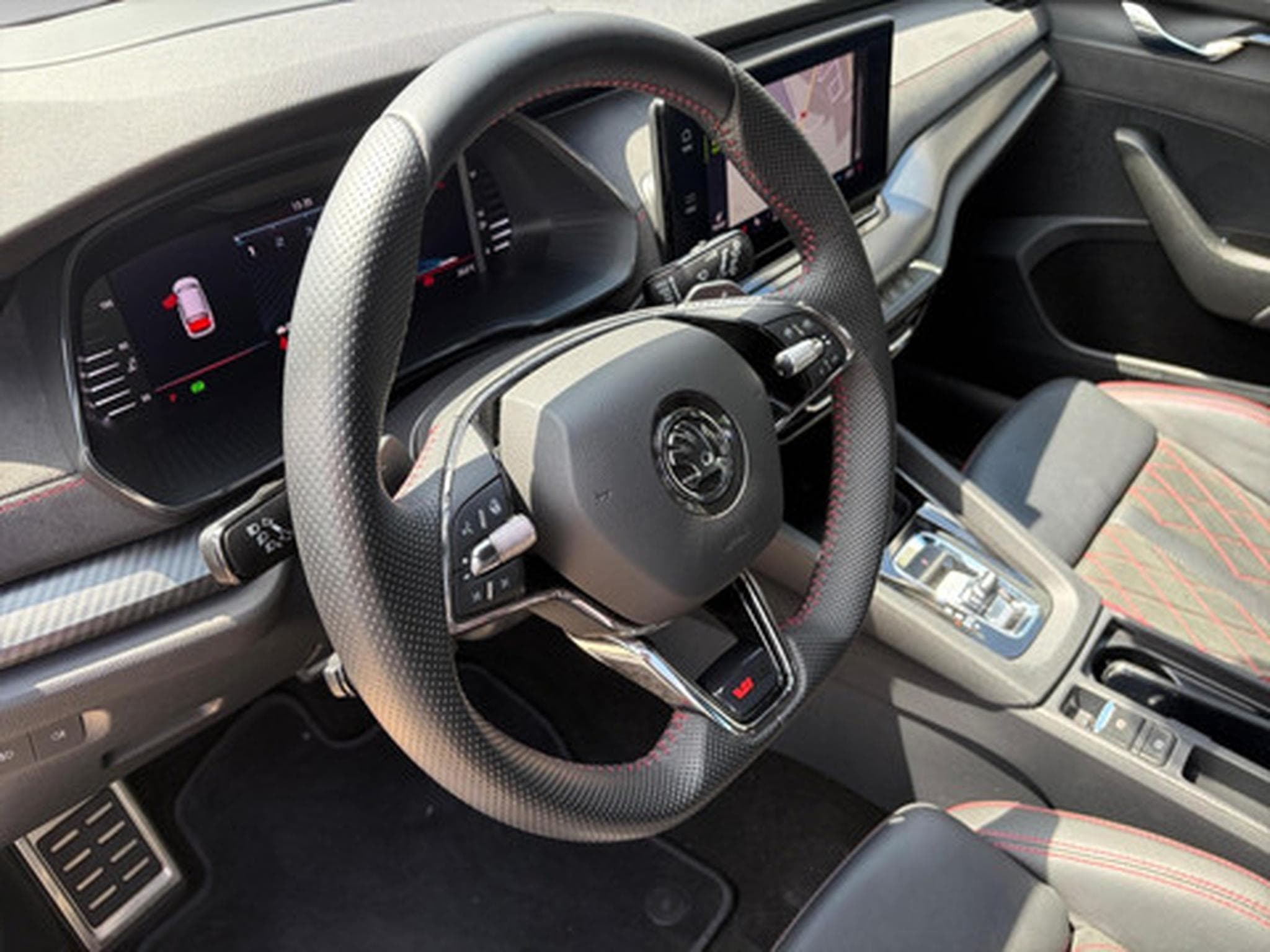 Skoda Octavia 2.0 TDI 147kW RS DSG (2023) - Photo 8
