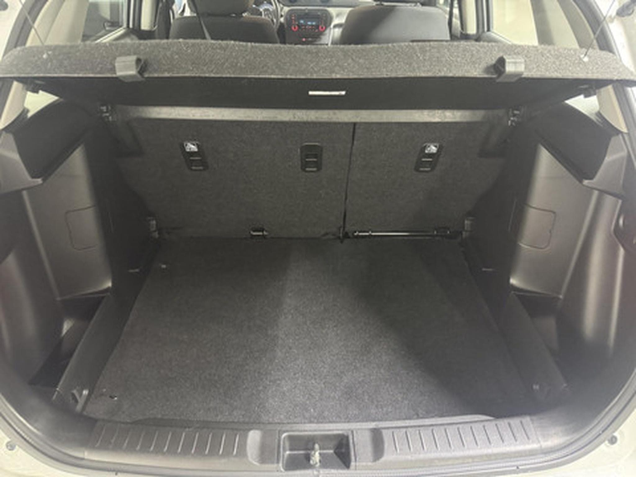 Suzuki Grand Vitara 1.4 Luxe MHEV 2WD (2025) - Photo 10