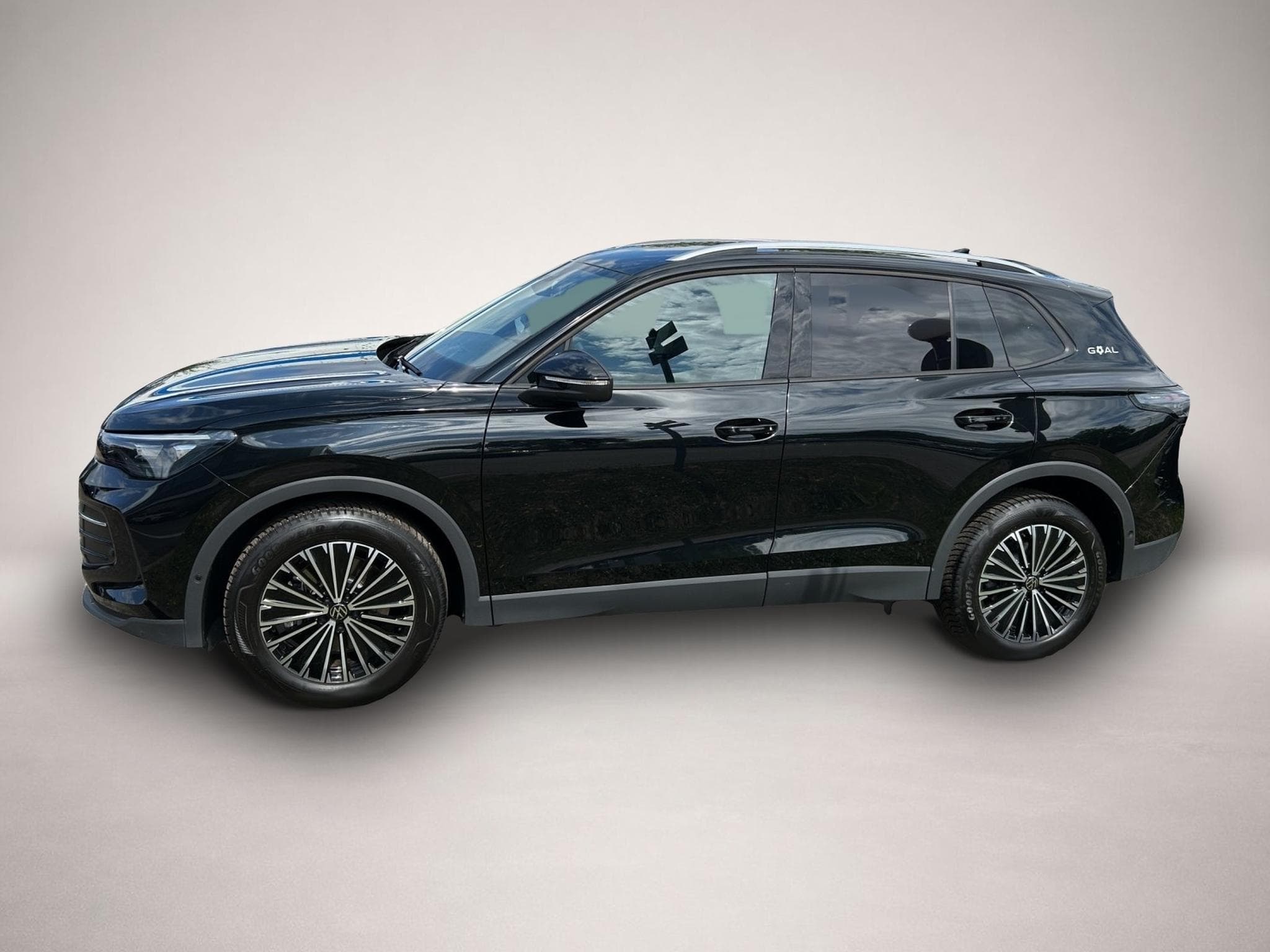 VW Tiguan (2025) - Photo 4