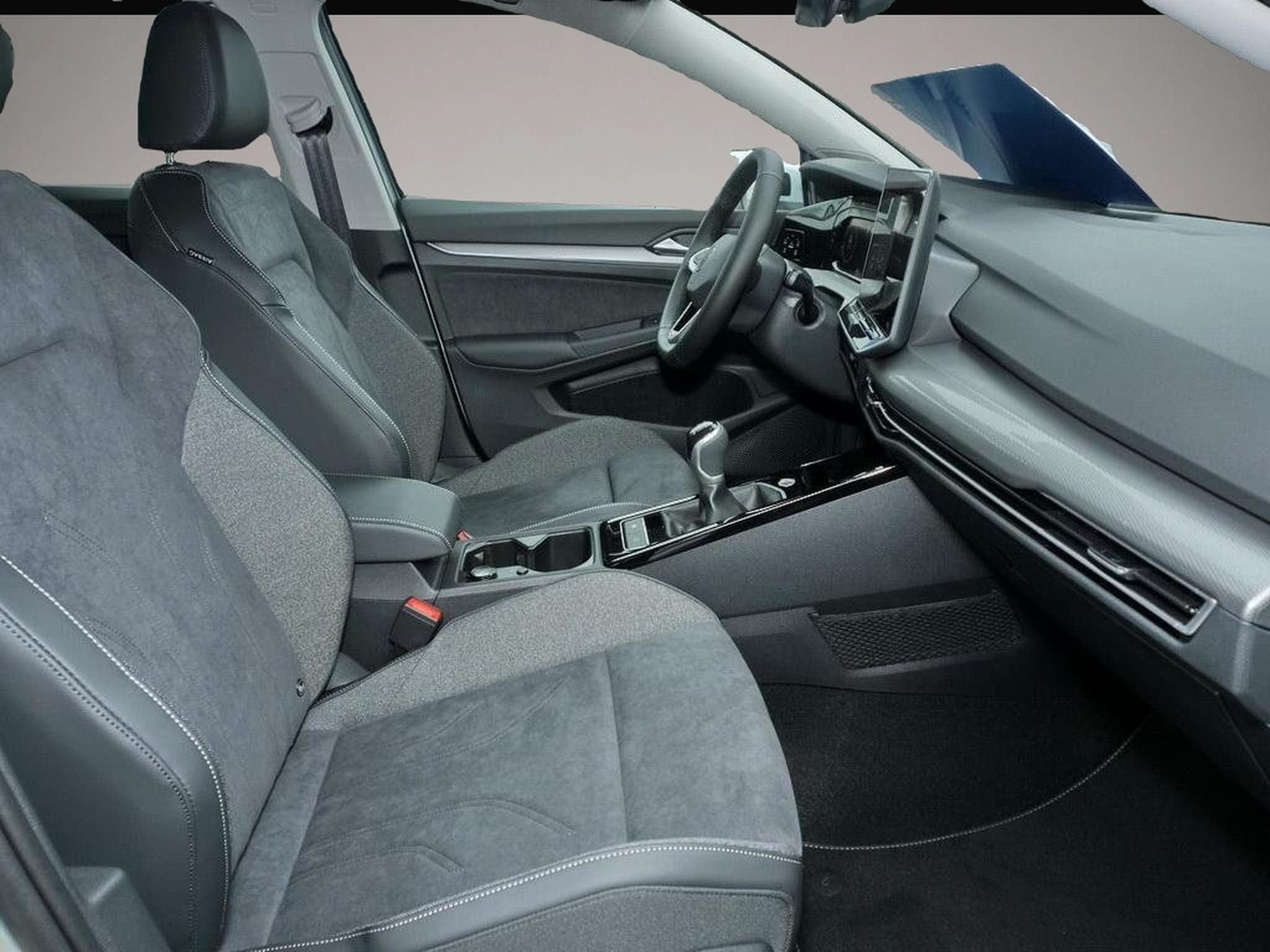 VW Golf (2024) - Photo 4