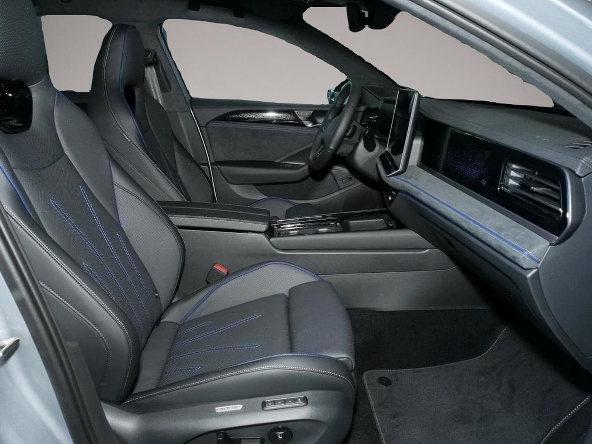 VW Passat (2025) - Photo 4