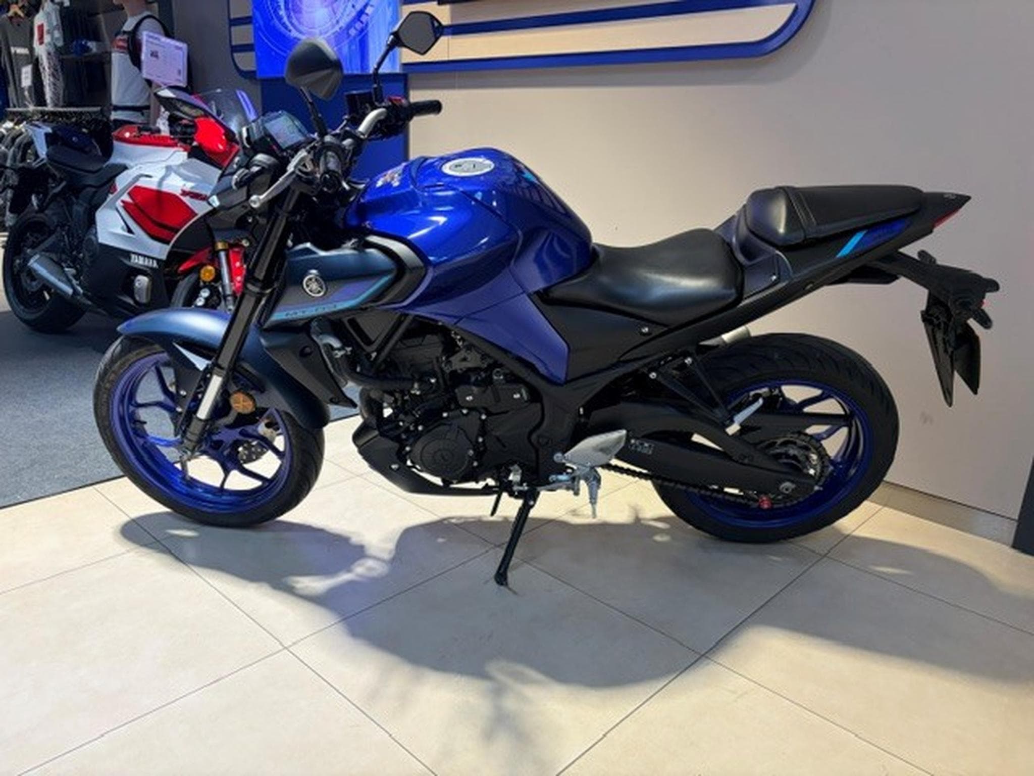 Yamaha MT03 (2023) - Photo 4