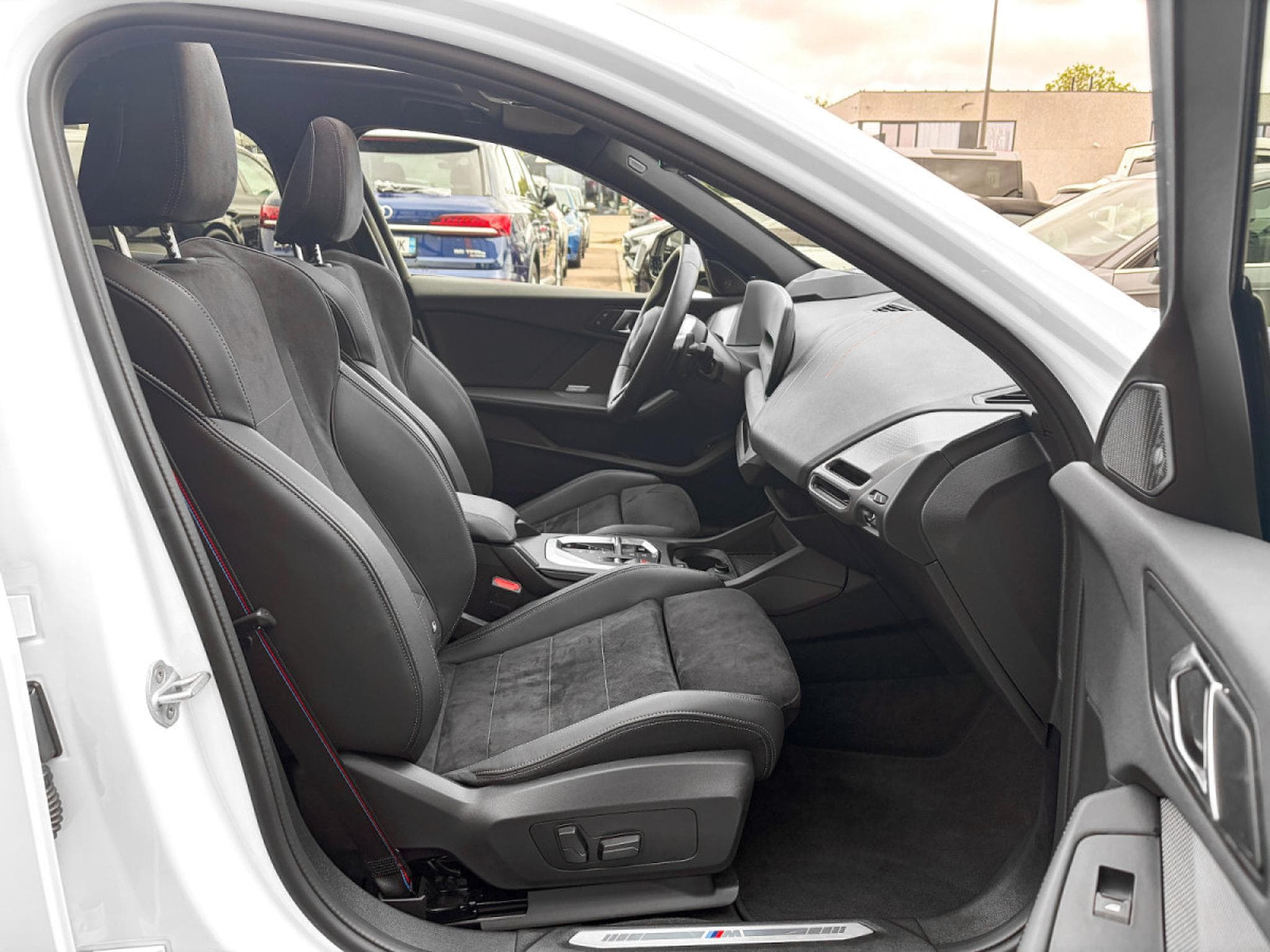 BMW 120 120 i Limousine 120 M Sport/Mild Hybride (2025) - Photo 10