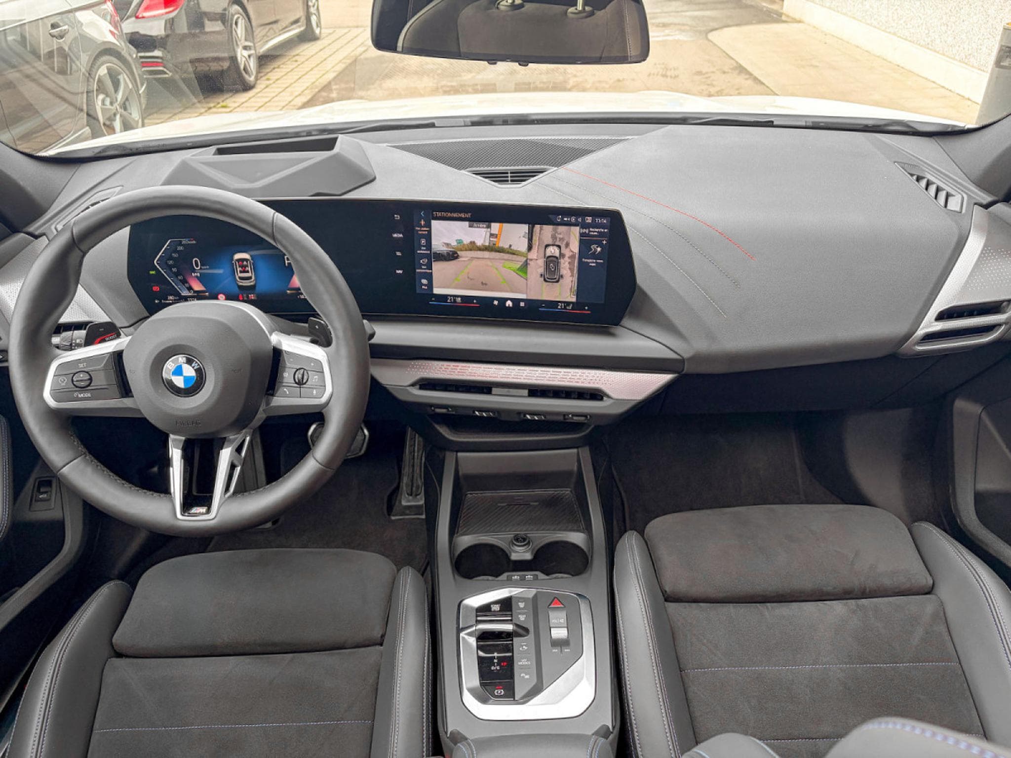 BMW 120 120 i Limousine 120 M Sport/Mild Hybride (2025) - Photo 11