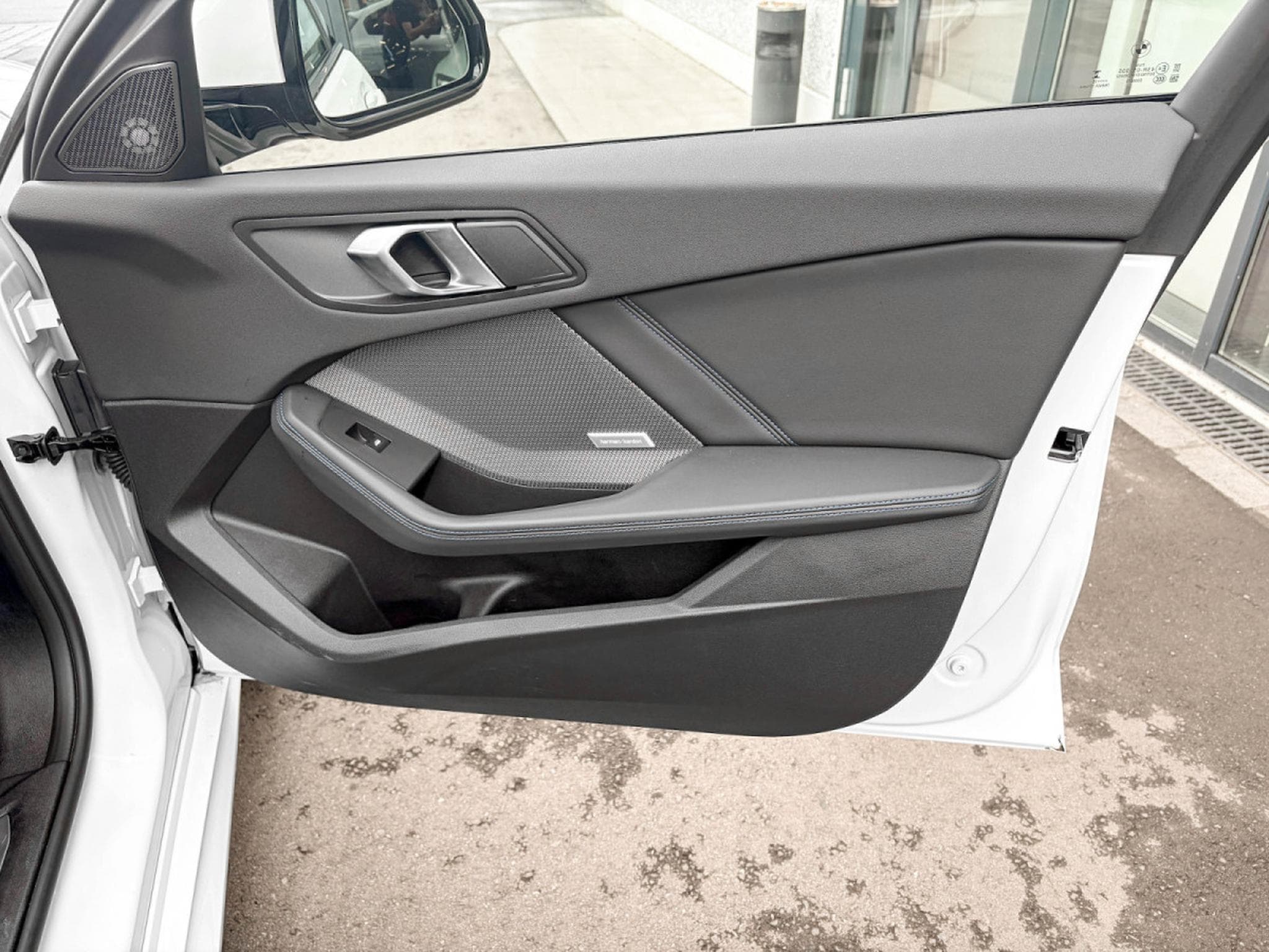 BMW 120 120 i Limousine 120 M Sport/Mild Hybride (2025) - Photo 17