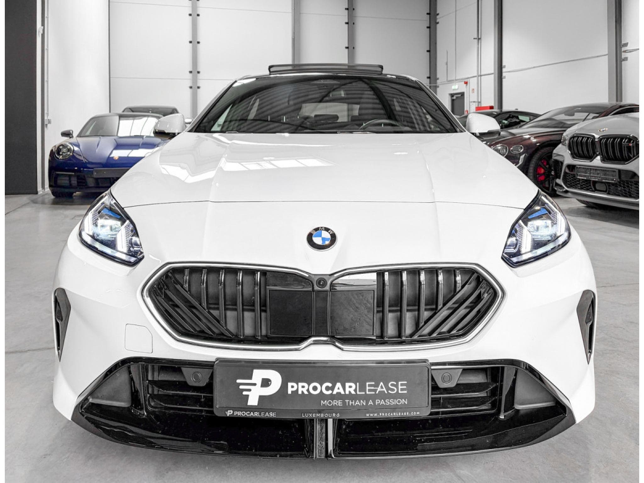 BMW 120 120 i Limousine 120 M Sport/Mild Hybride (2025) - Photo 4