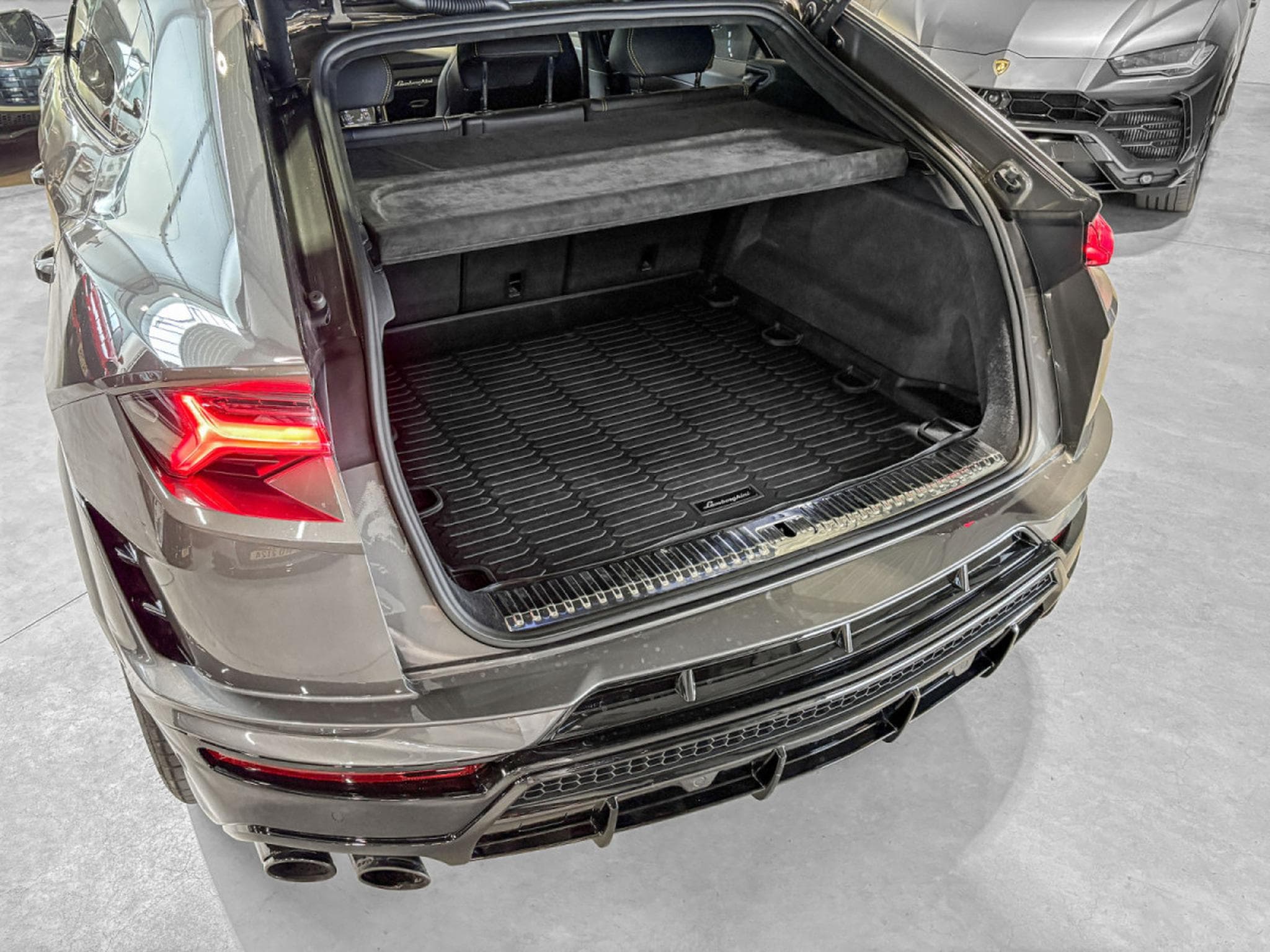 Lamborghini Urus URUS S | Bang & Olufsen 3D | Carbone | 23" (2023) - Photo 19